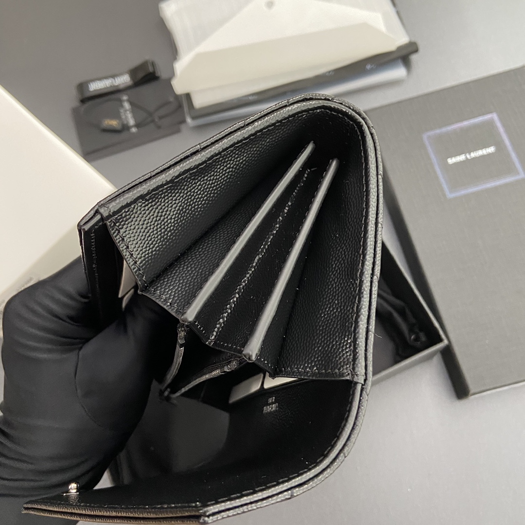 Saint Laurent 五金 MATELASSE翻盖粒面压印皮革钱包