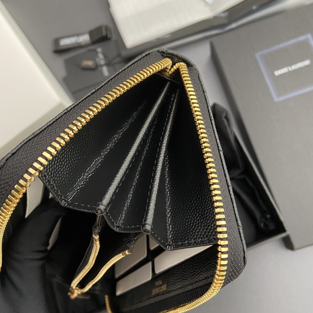 Saint Laurent 五金 MATELASSE翻盖粒面压印皮革环绕式拉链钱包