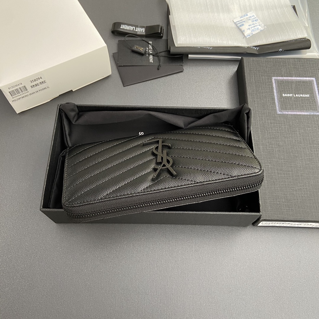 Saint Laurent 五金 MATELASSE翻盖粒面压印皮革环绕式拉链钱包