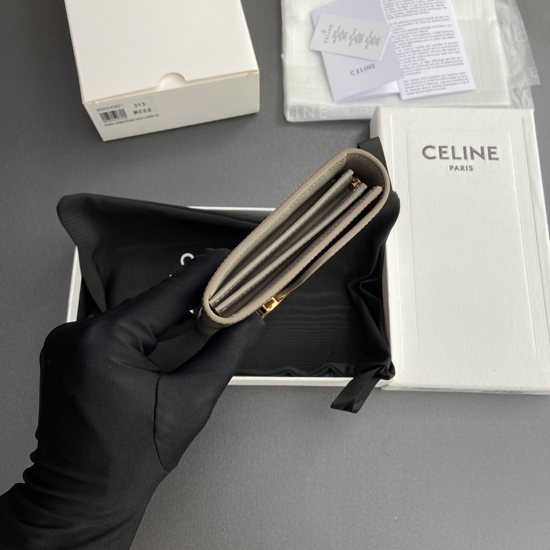 Celine 纯钢五金 TRIOMPHE亮泽牛皮革钱包/2024小赛