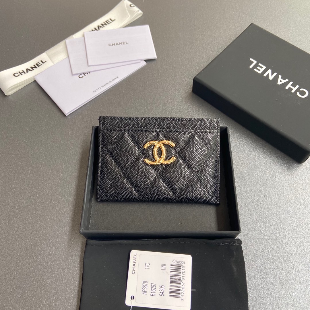 NO:672946,Xiaoxiang imported Italian grained calfskin Item number: A Price: Size: w11×7.5cm Color: black fine ball pattern light gold Usage: card holder, chanel wallet, chanel, wallets, cowhide19860909小香进口意大利颗粒小牛皮 货号:A 价格: 尺寸:w11×7.5cm 颜色:黑色细球纹浅金 用途:卡包,chanel钱包,chanel,wallets,cowhide,欧美剧