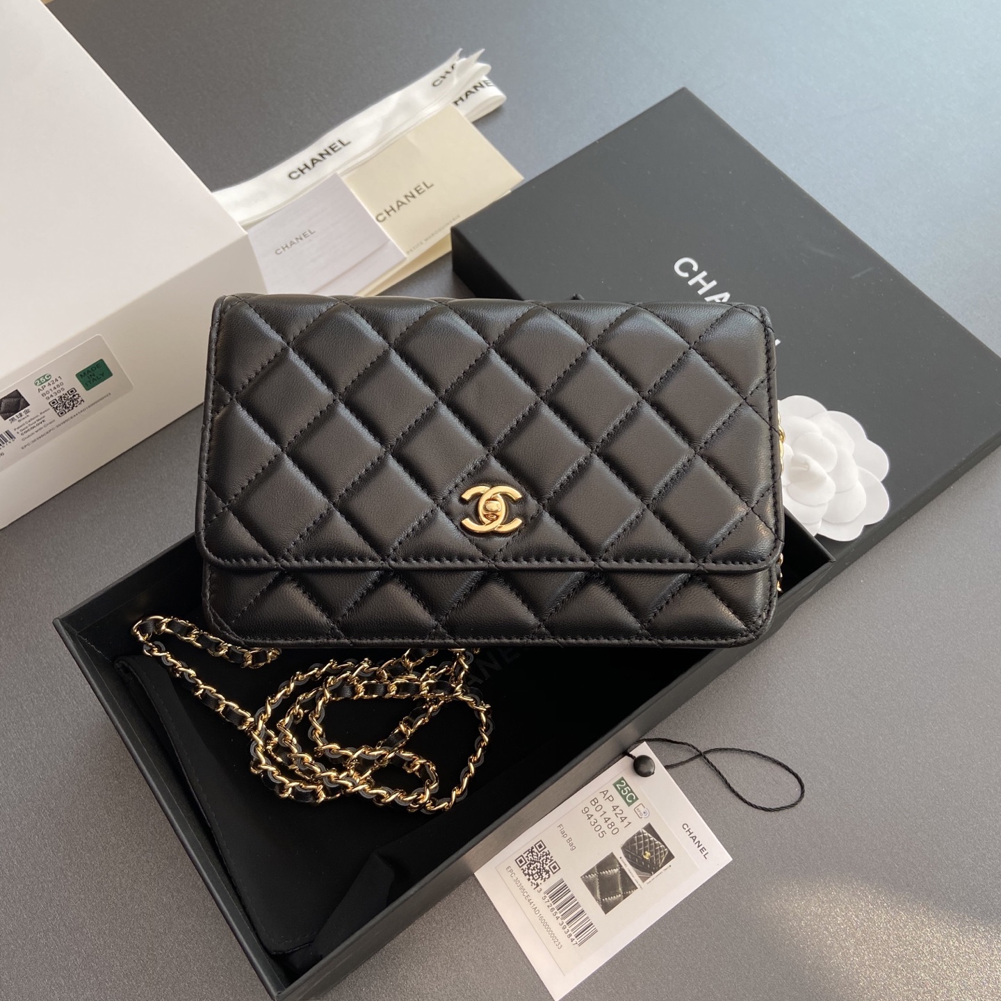 NO:673184,Xiaoxiang imported Italian lambskin [upgraded version] Item number: A Size: w20×h13×d3.5cm Color: black sheepskin gold steel mark, chanel wallet, chanel, wallets, sheepskin19860909小香进口意大利小羊皮【升級版】 货号:A 尺寸:w20×h13×d3.5cm 颜色:黑色羊皮金色鋼唛,chanel钱包,chanel,wallets,sheepskin,欧美剧