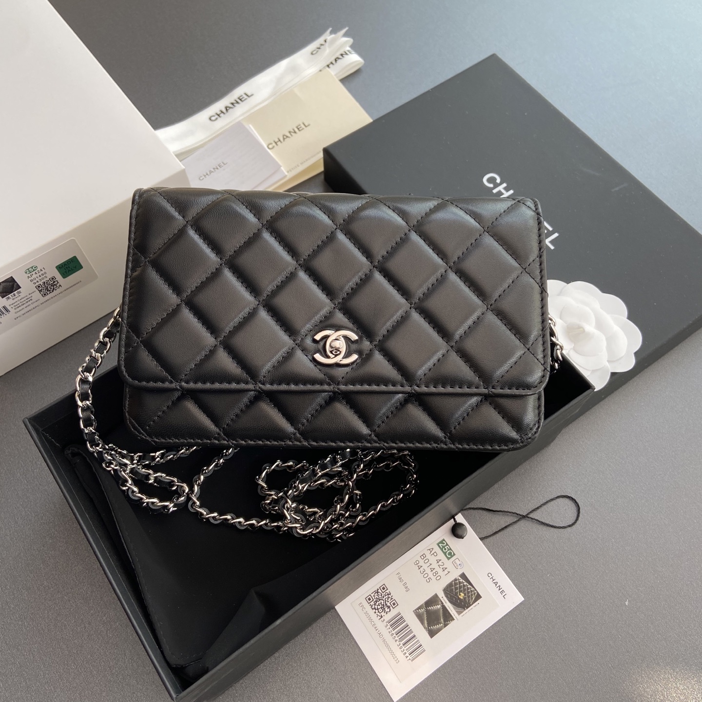 NO:673186,Xiaoxiang imported Italian lambskin [upgraded version] Item number: A Size: w20×h13×d3.5cm Color: black sheepskin silver steel mark, chanel wallet, chanel, wallets, sheepskin19860909小香进口意大利小羊皮【升級版】 货号:A 尺寸:w20×h13×d3.5cm 颜色:黑色羊皮銀色鋼唛,chanel钱包,chanel,wallets,sheepskin,欧美剧