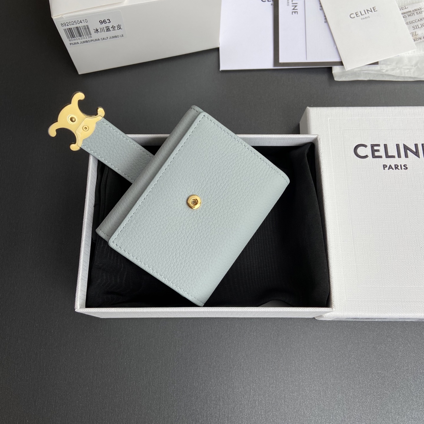 Celine 纯钢五金 VICTOIRE柔軟牛皮革钱包/新款