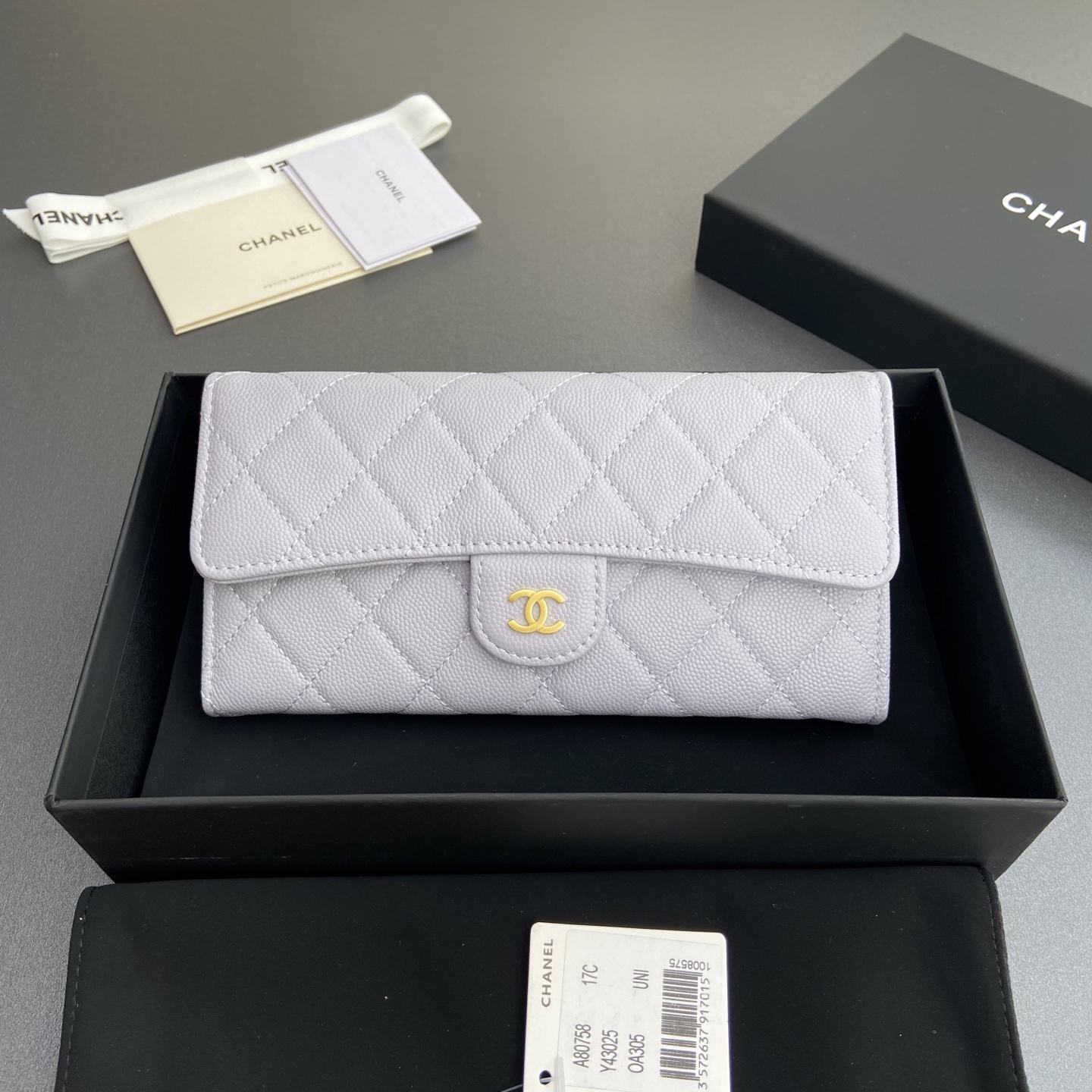 NO:673550,Xiaoxiang imported Italian grained calfskin Item number: A80758 Price Size: w19×h10.5×3cm Color: light purple fine ball grain leather gold steel mark, chanel wallet, chanel, wallets, cowhide19860909小香进口意大利颗粒小牛皮 货号:A80758 价格 尺寸:w19×h10.5×3cm 颜色:淺紫细球纹皮金色钢唛,chanel钱包,chanel,wallets,cowhide,欧美剧