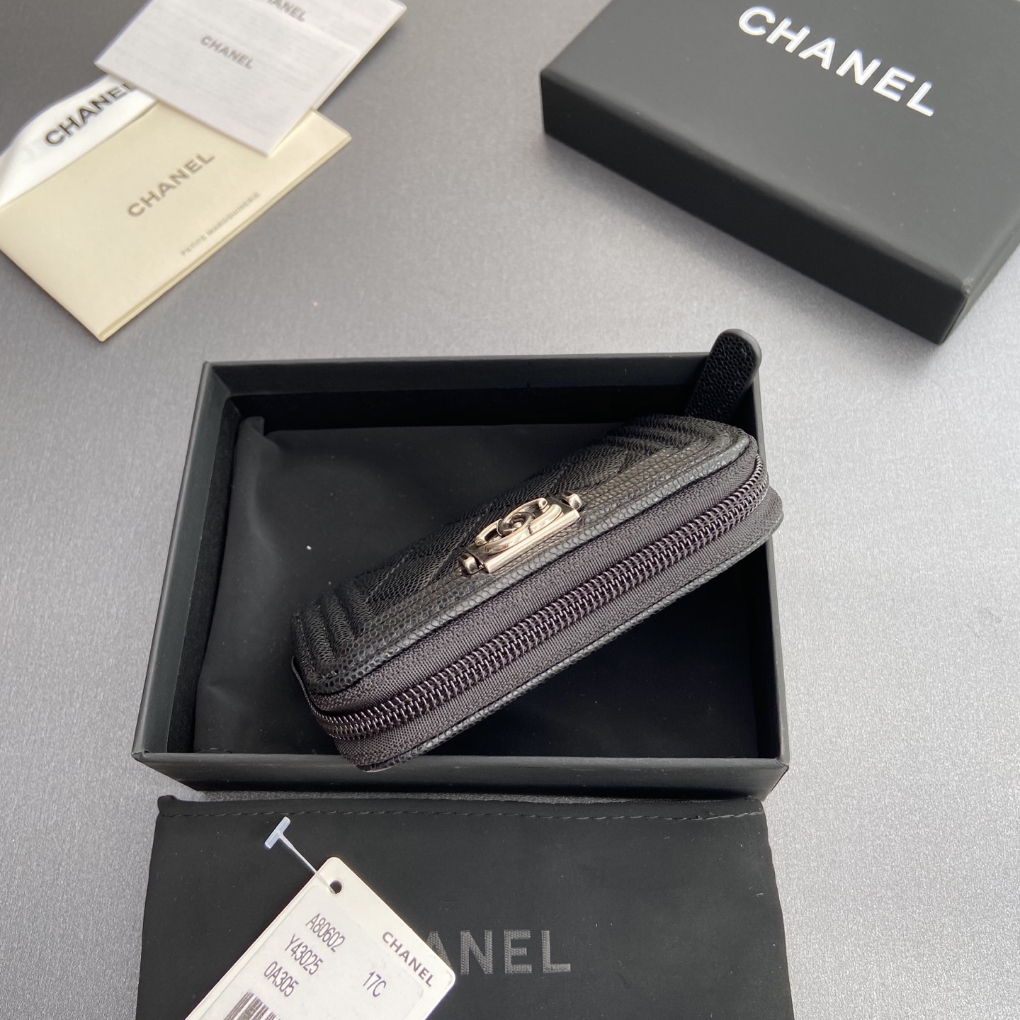 NO:574612,Xiaoxiang imported Italian leather Item number: A80602 Price: Size: w11×h7.5×d2cm Color: black ball pattern silver hardware, Chanel wallet, chanel, wallets19860909小香进口意大利皮 货号:A80602 价格: 尺寸:w11×h7.5×d2cm 颜色:黑色球紋銀色五金,香奈儿钱包,chanel,wallets,Bag