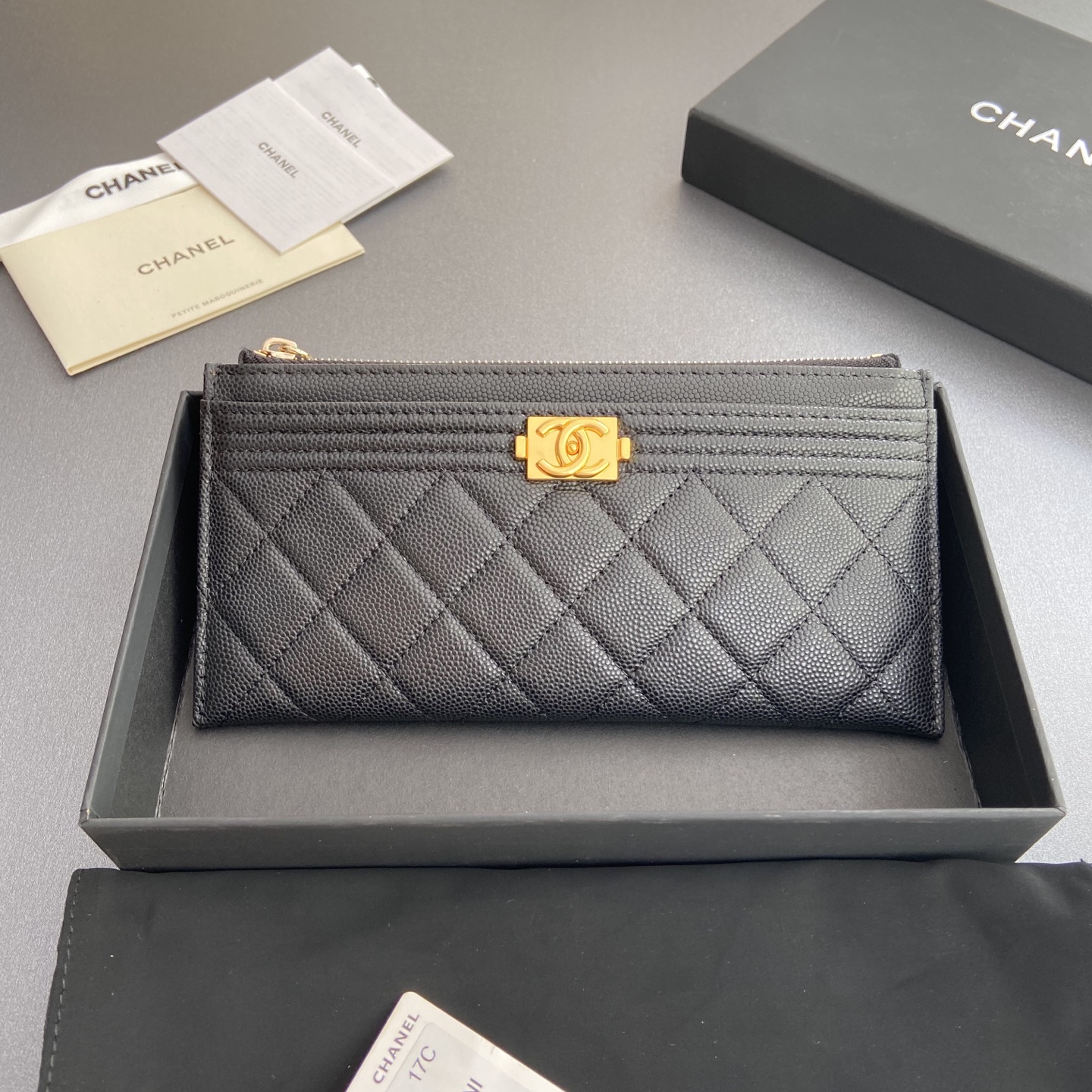 NO:574625,Xiaoxiang imported Italian grain cowhide Item number: A81254 Price: Size: w19.5×h10×d1 Color: black fine ball pattern gold steel mark, Chanel wallet, chanel, wallets, cowhide19860909小香进口意大利颗粒牛皮 货号:A81254 价格: 尺寸:w19.5×h10×d1 颜色:黑色細球纹金色钢唛,香奈儿钱包,chanel,wallets,cowhide,Bag