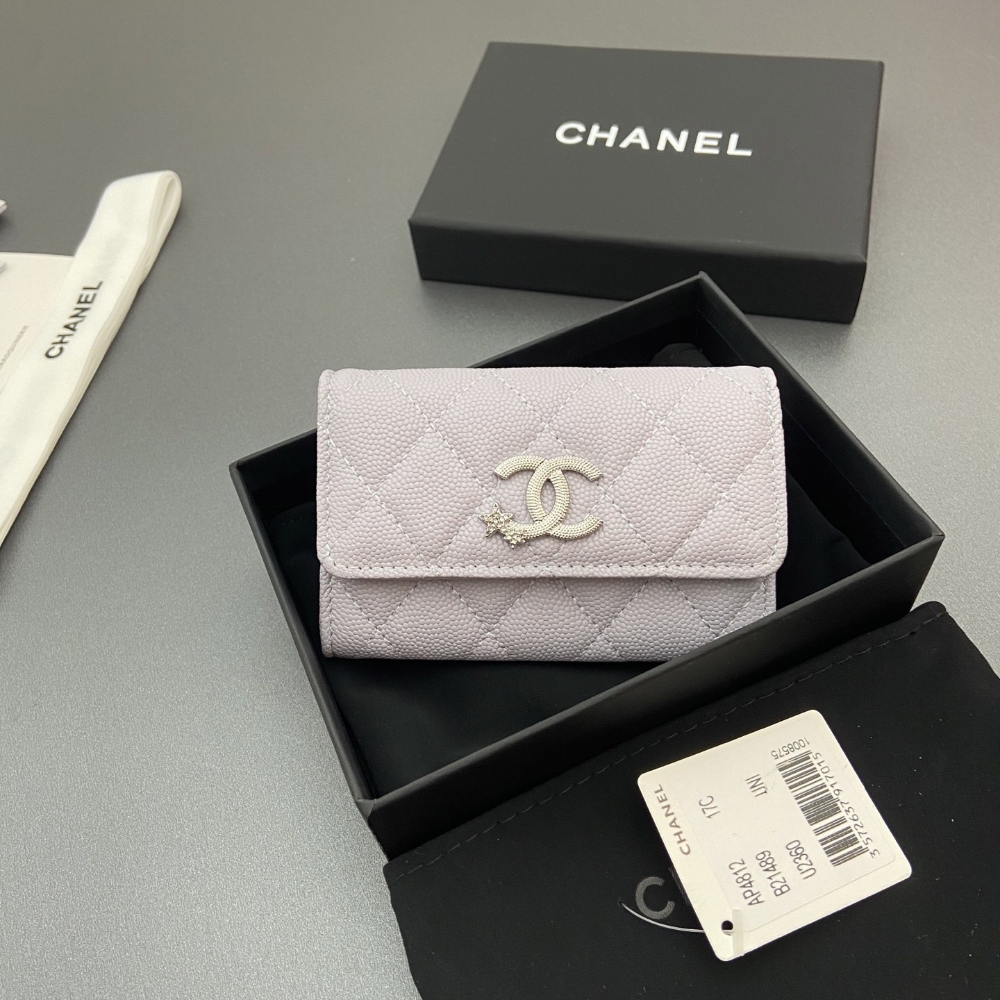 NO:701495,25b new series caviar cowhide with star logo shining blingblibg~card holder series Item number: AP 4812 Price: Size: w11×h7cm Color: light purple fine ball pattern silver star hardware, chanel wallet, chanel, wallets, cowhide1986090925b新款係列魚子醬牛皮搭配星星logo閃亮亮blingblibg~卡包係列 货号:AP 4812 价格: 尺寸:w11×h7cm 颜色:淺紫細球紋銀色星星五金,chanel钱包,chanel,wallets,cowhide,欧美剧
