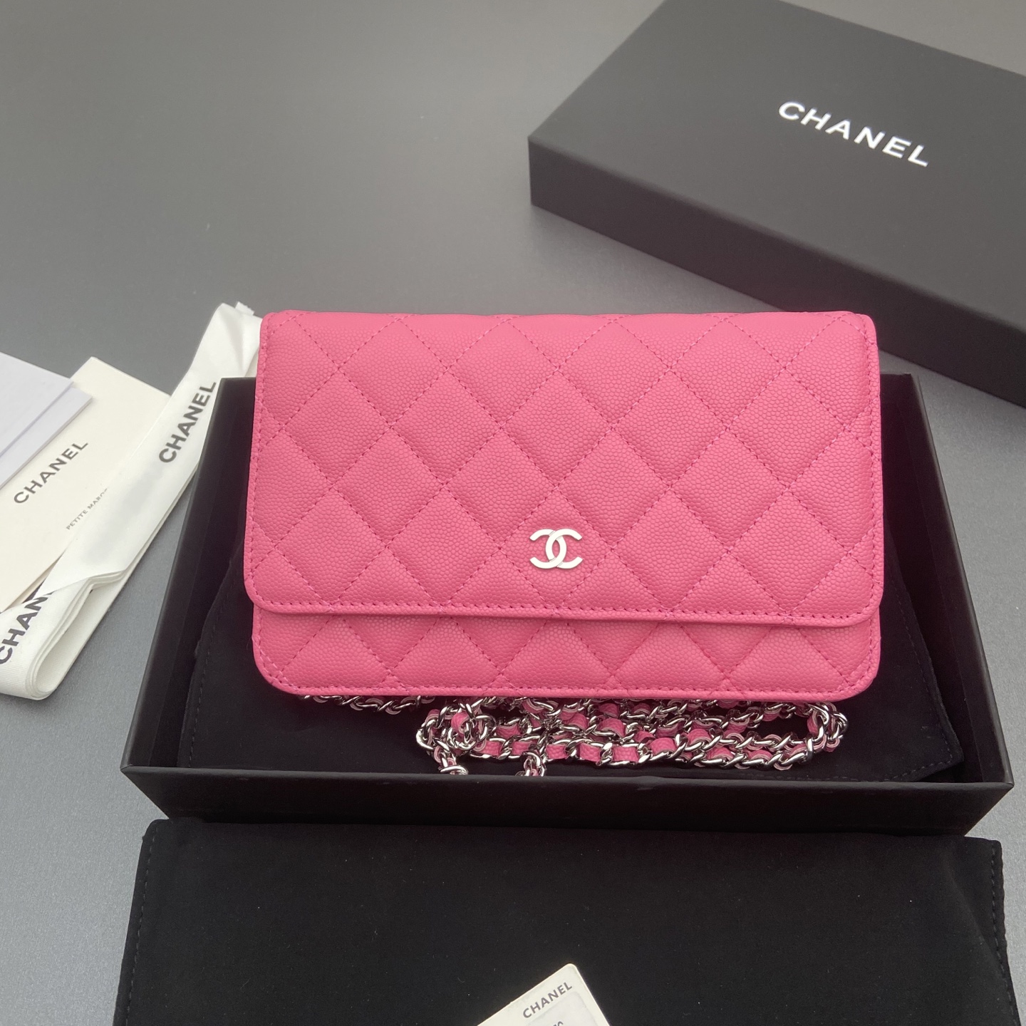 NO:713795,Xiaoxiang imported Italian caviar cowhide Item number: A Price: Size: w20×h13×d3.5cm Color: plum red fine ball pattern silver steel mark, chanel wallet, chanel, wallets, cowhide19860909小香进口意大利鱼子酱牛皮 货号:A 价格: 尺寸:w20×h13×d3.5cm 颜色:梅紅細球紋銀色鋼唛,chanel钱包,chanel,wallets,cowhide,欧美剧
