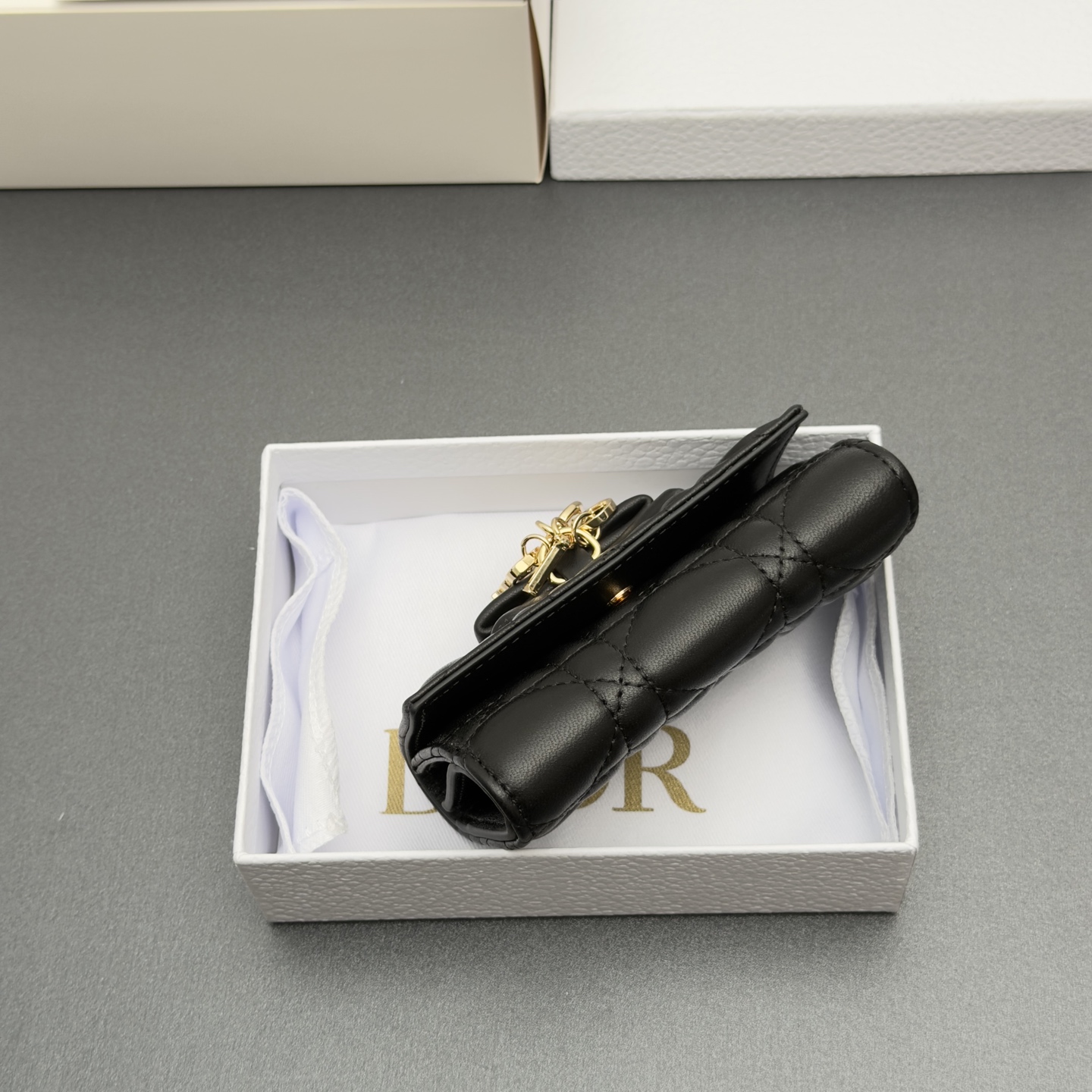 Dior Lady Freesia钱包系列