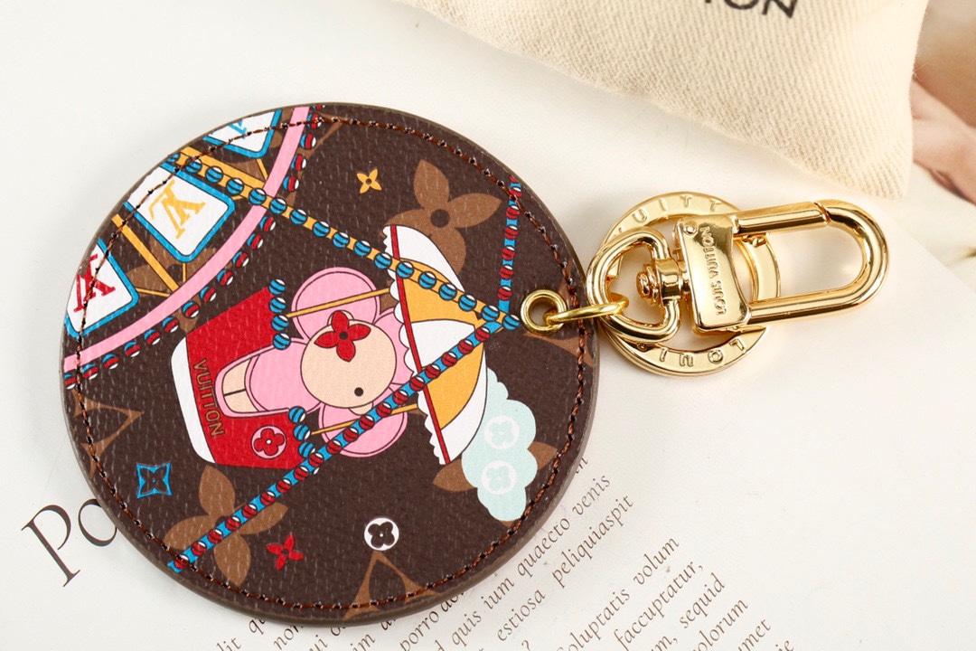 House Collection Round Keychain - Side View