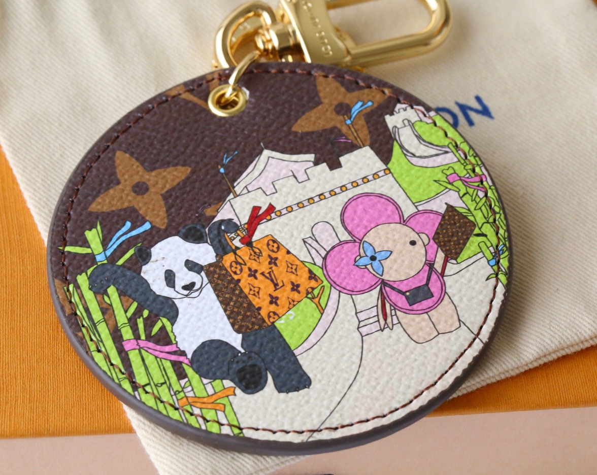 Panda keychain with packaging