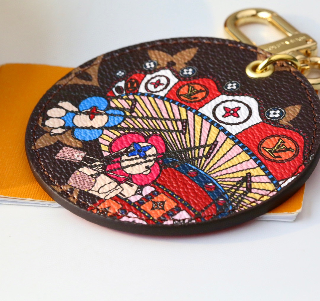 Group shot of the leather keychains in different colors
