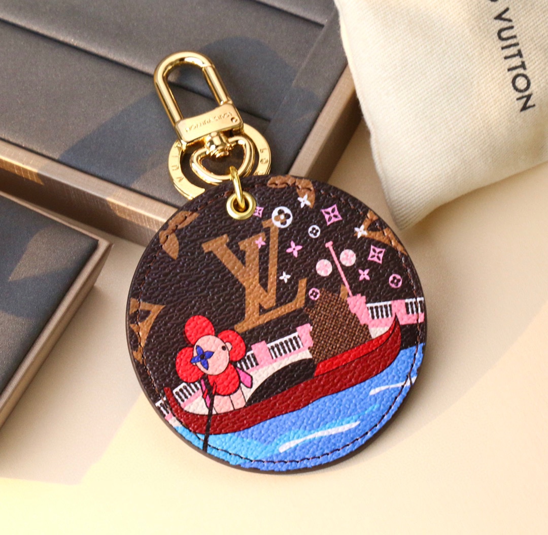 Yacht theme designer keychain