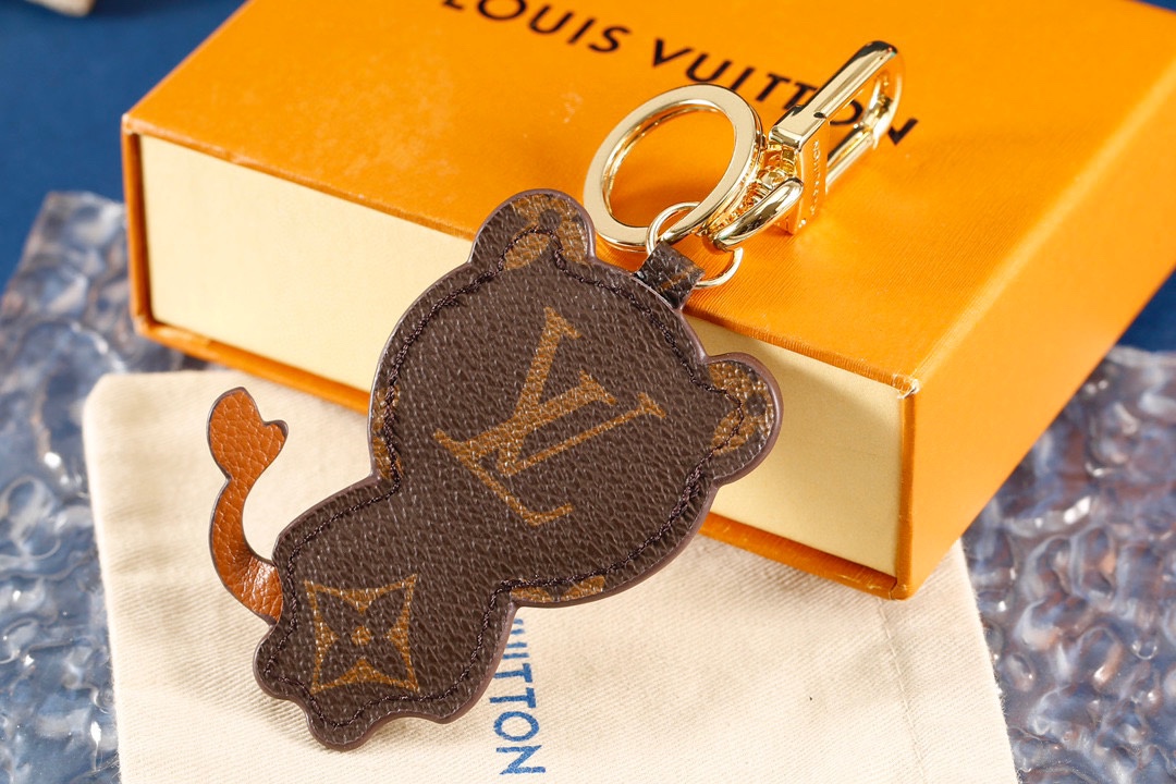 Tiger Keychain packaging