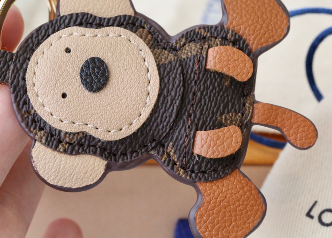 Detail shot of the monkey design.