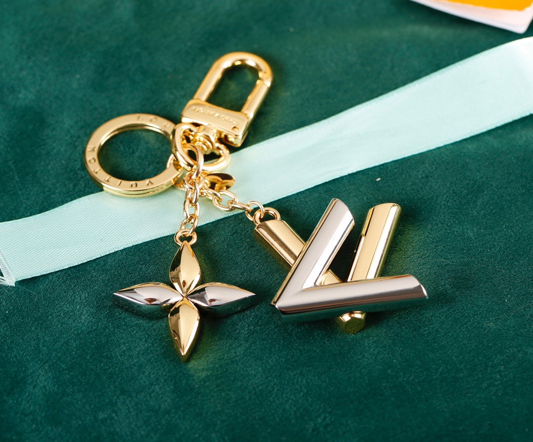 Louis Vuitton Designer
 Jewelry Necklaces & Pendants Gold Splicing