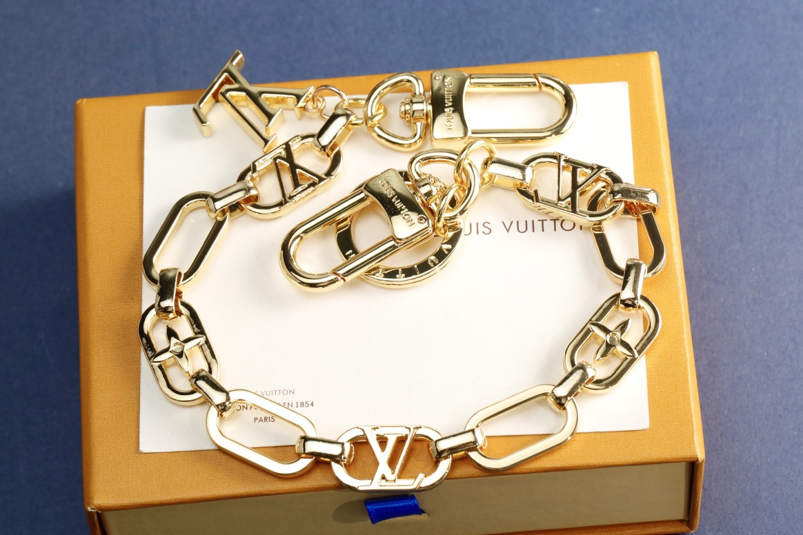 Chain link keychain charm front view