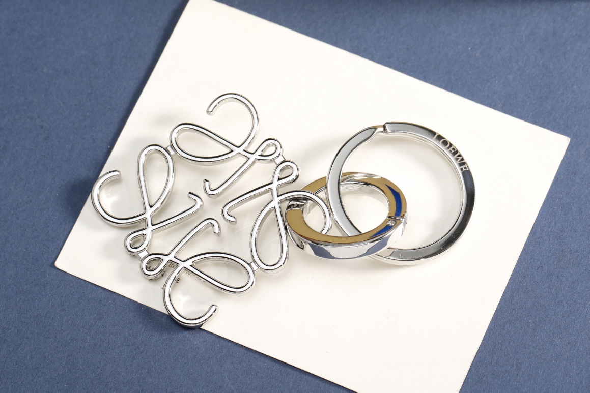 “Innovative 95-Lowell Key Buttons for Bag Security and Style” - 图片 4