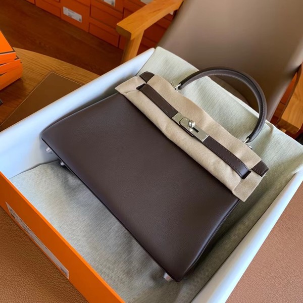 Hermes Kelly Handbags Crossbody & Shoulder Bags Chocolate color