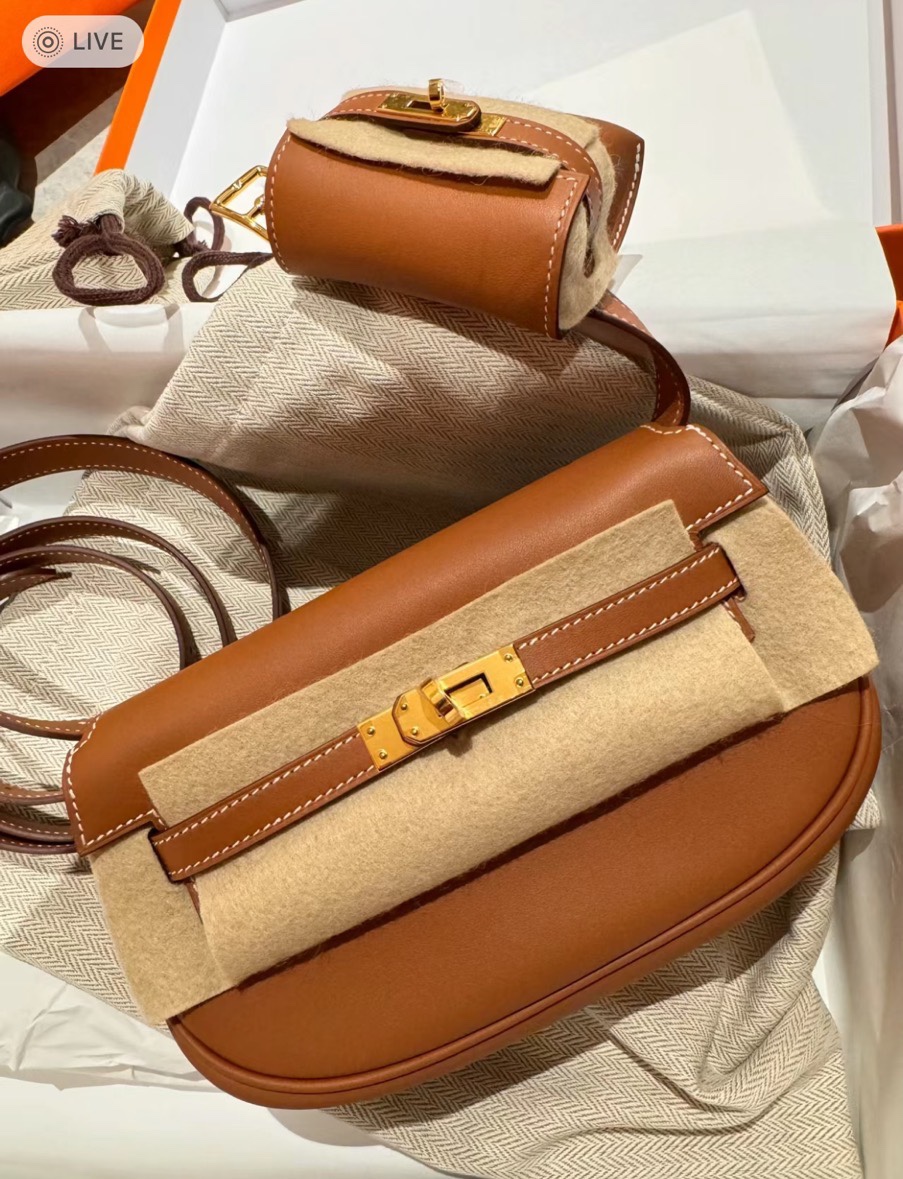 Hermes Kelly Borsette Borse Crossbody & Borse a Tracolla Marrone Colore caffè Hardware oro