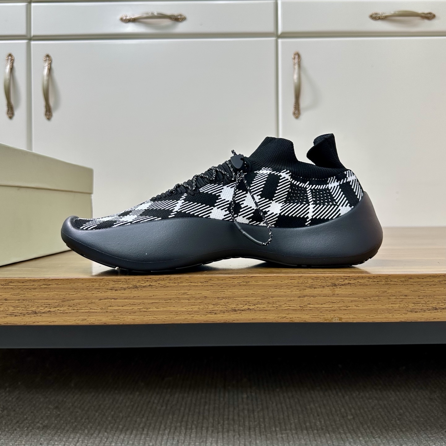 Batch Dongguan High Version War Horse Collection Burberry Burberry New Men's Knit Casual Sneakers Lo