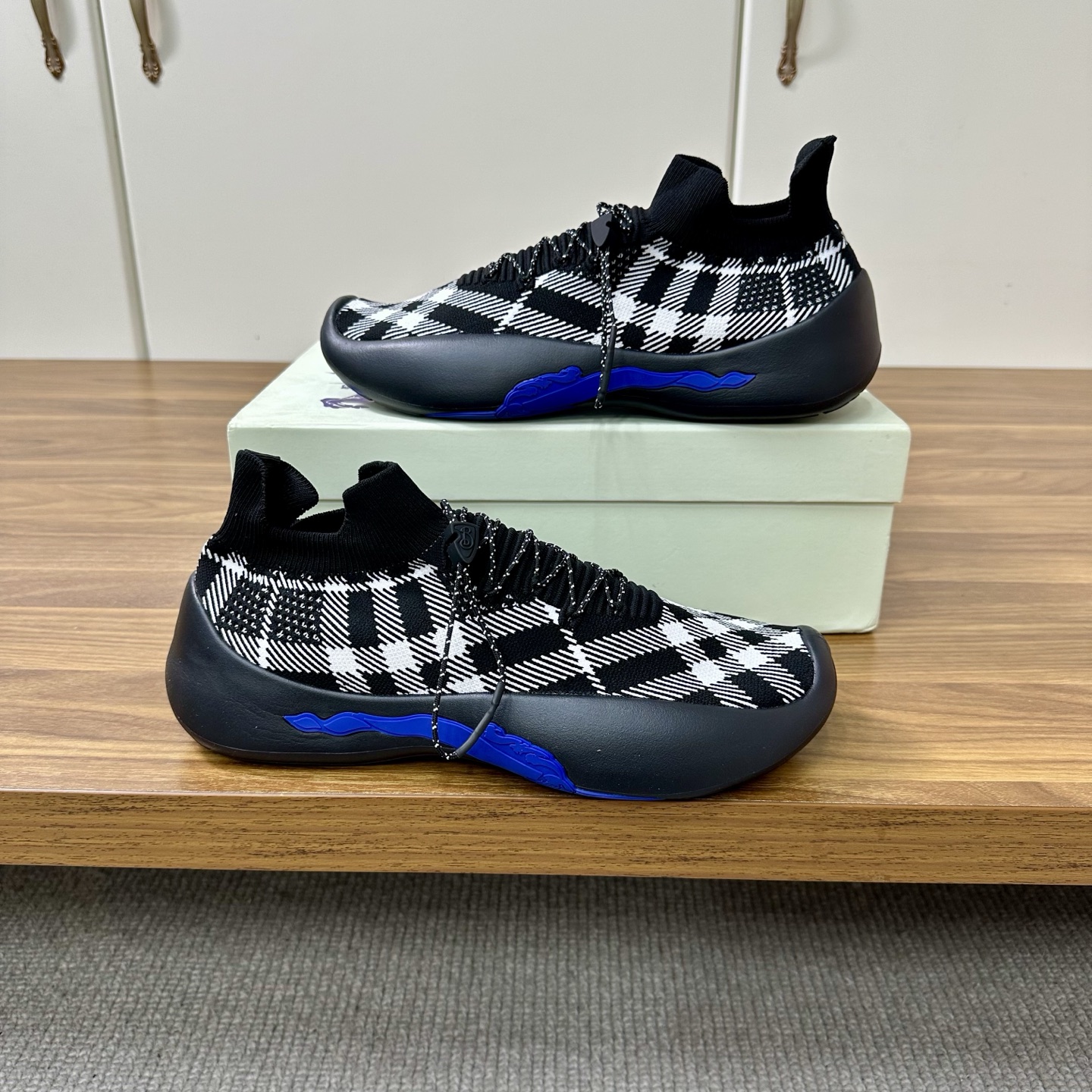 Batch Dongguan High Version War Horse Collection Burberry Burberry New Men's Knit Casual Sneakers Lo