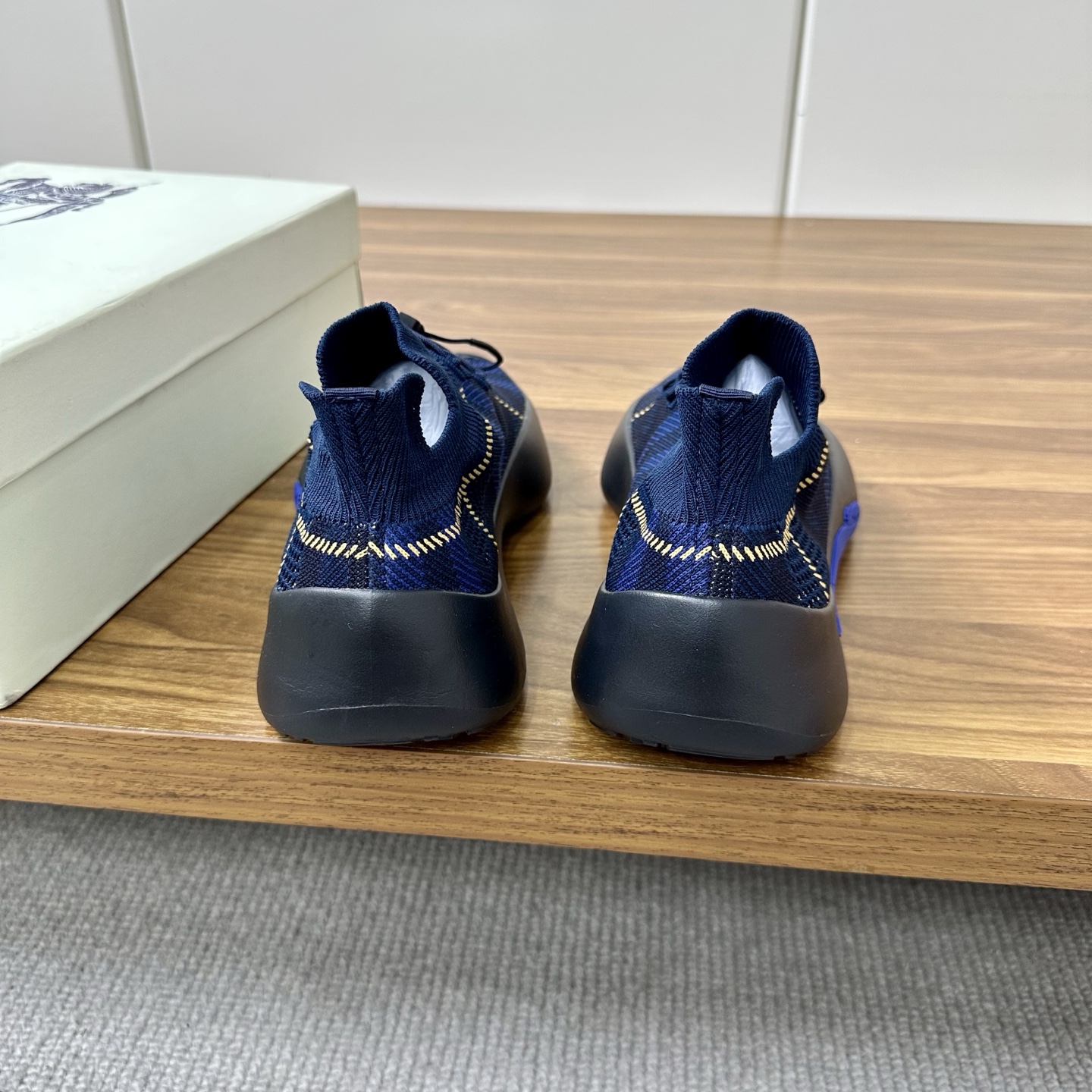 Batch Dongguan High Version War Horse Collection Burberry Burberry New Men's Knit Casual Sneakers Lo