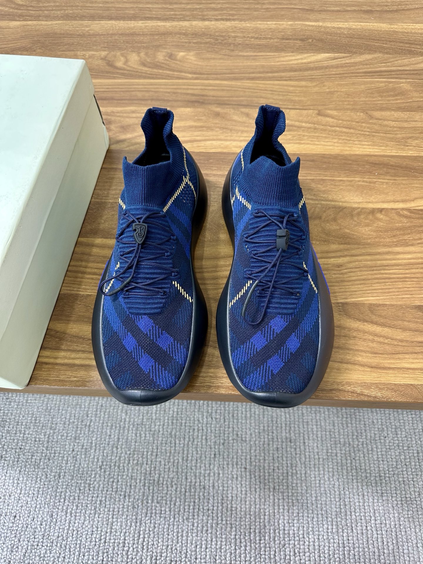 Batch Dongguan High Version War Horse Collection Burberry Burberry New Men's Knit Casual Sneakers Lo