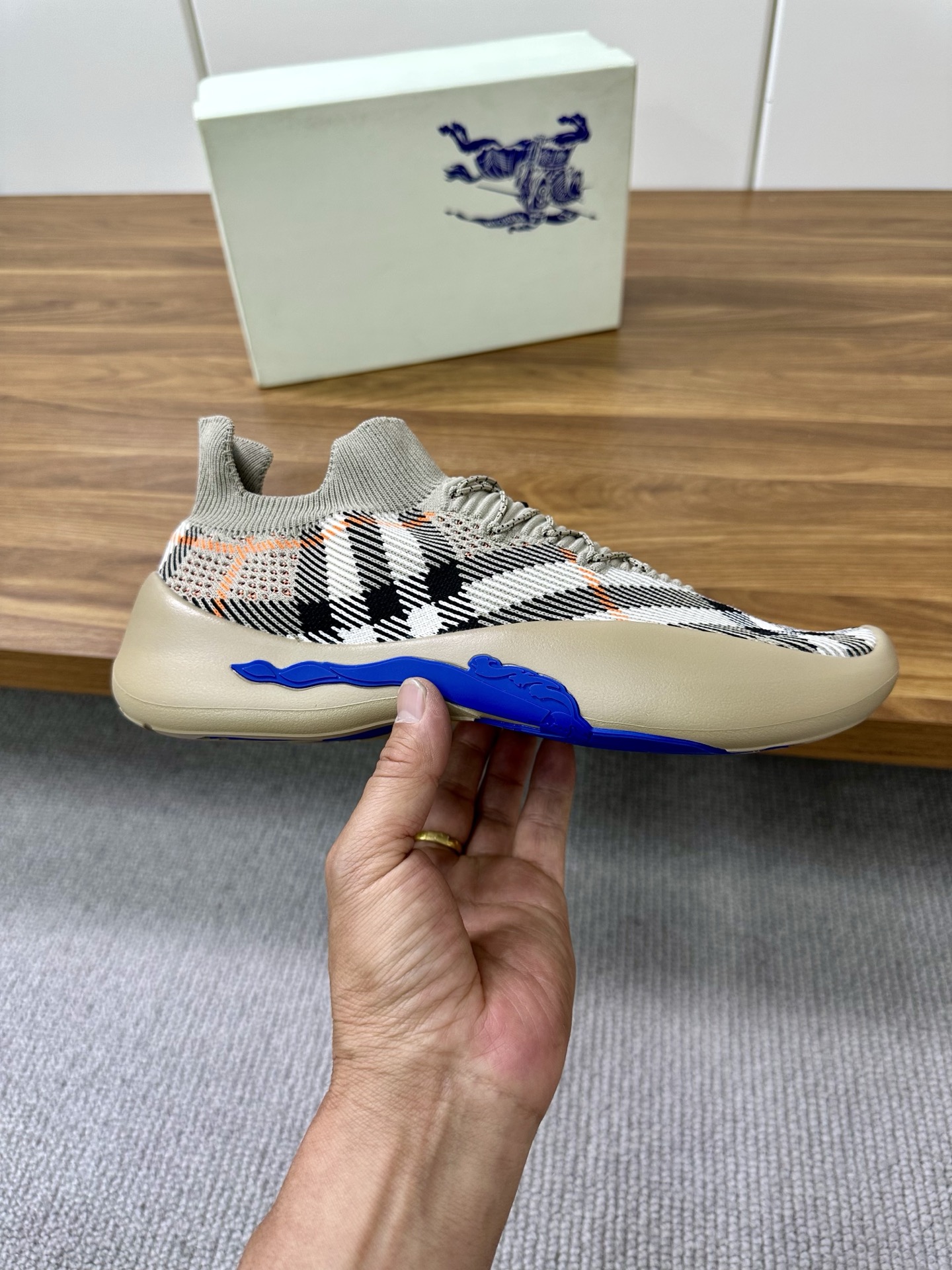 Batch Dongguan High Version War Horse Collection Burberry Burberry New Men's Knit Casual Sneakers Lo