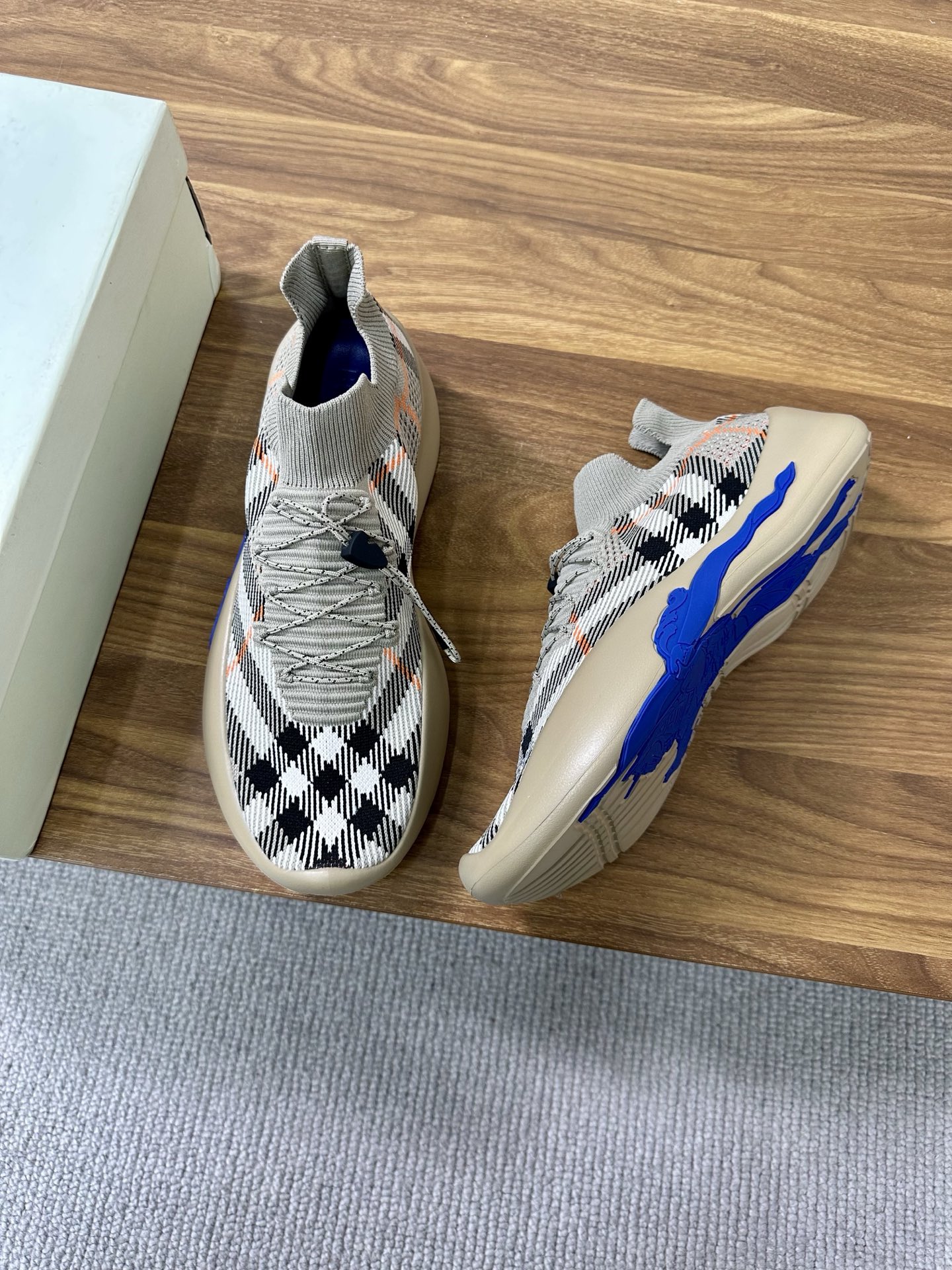 Batch Dongguan High Version War Horse Collection Burberry Burberry New Men's Knit Casual Sneakers Lo