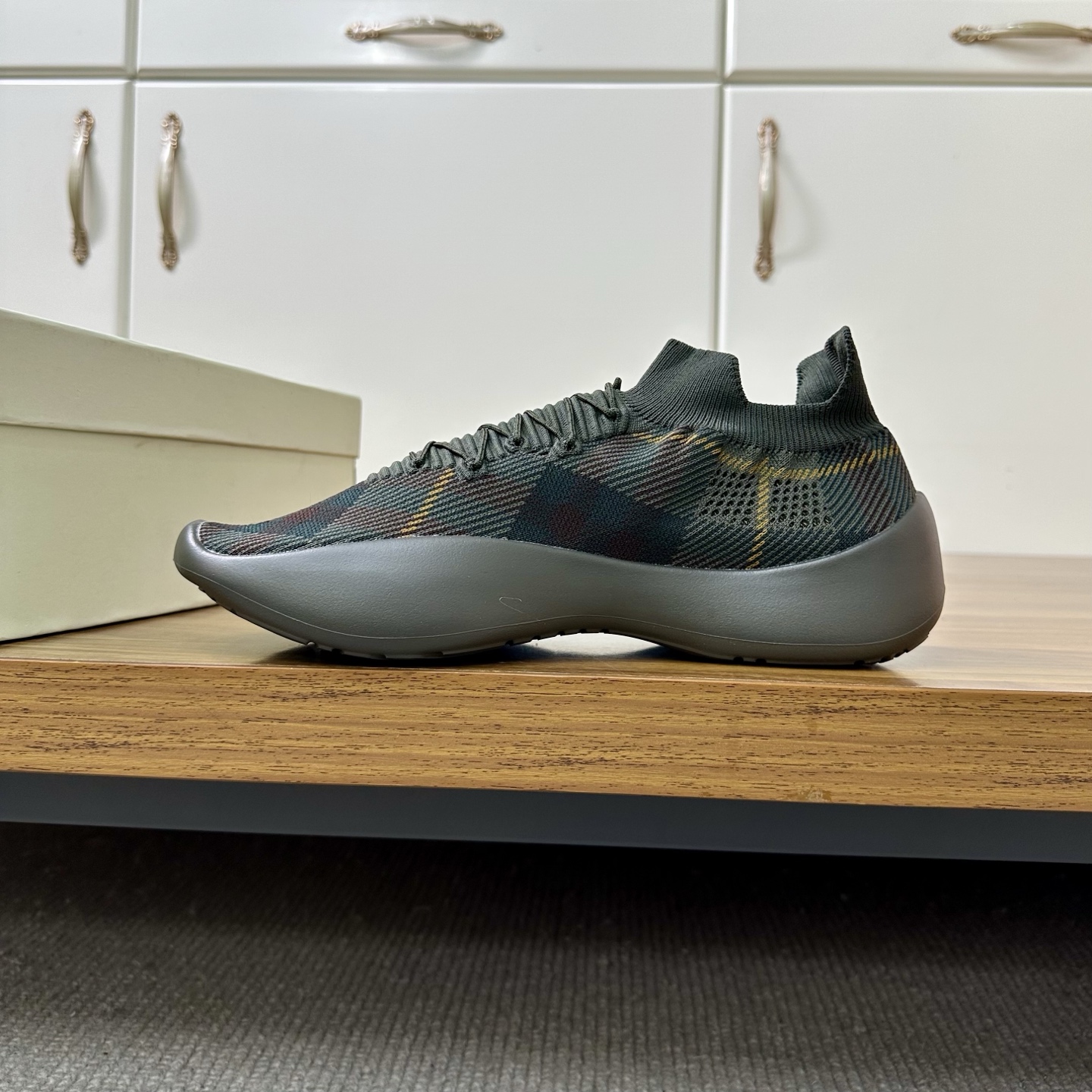 Batch Dongguan High Version War Horse Collection Burberry Burberry New Men's Knit Casual Sneakers Lo
