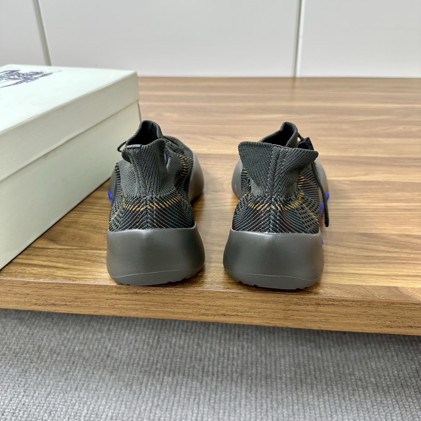 Batch Dongguan High Version War Horse Collection Burberry Burberry New Men's Knit Casual Sneakers Lo