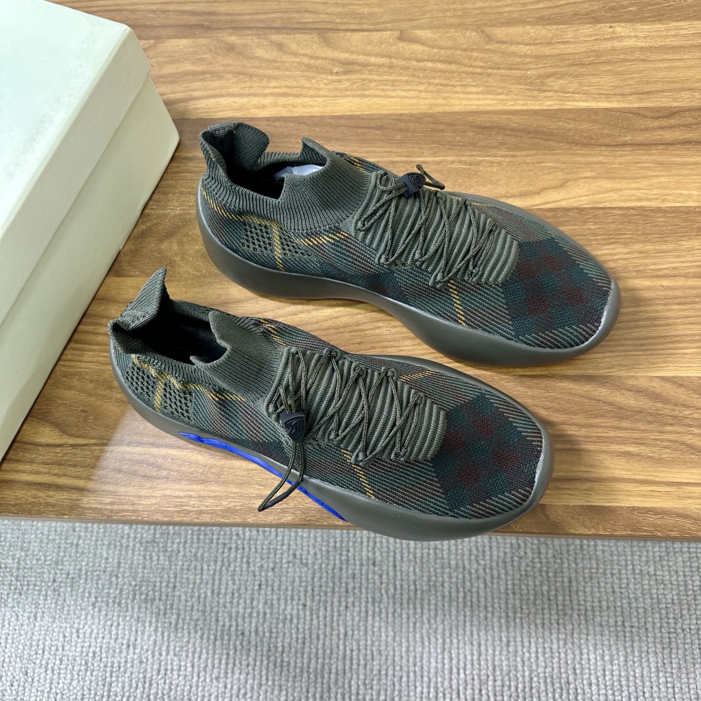 Batch Dongguan High Version War Horse Collection Burberry Burberry New Men's Knit Casual Sneakers Lo