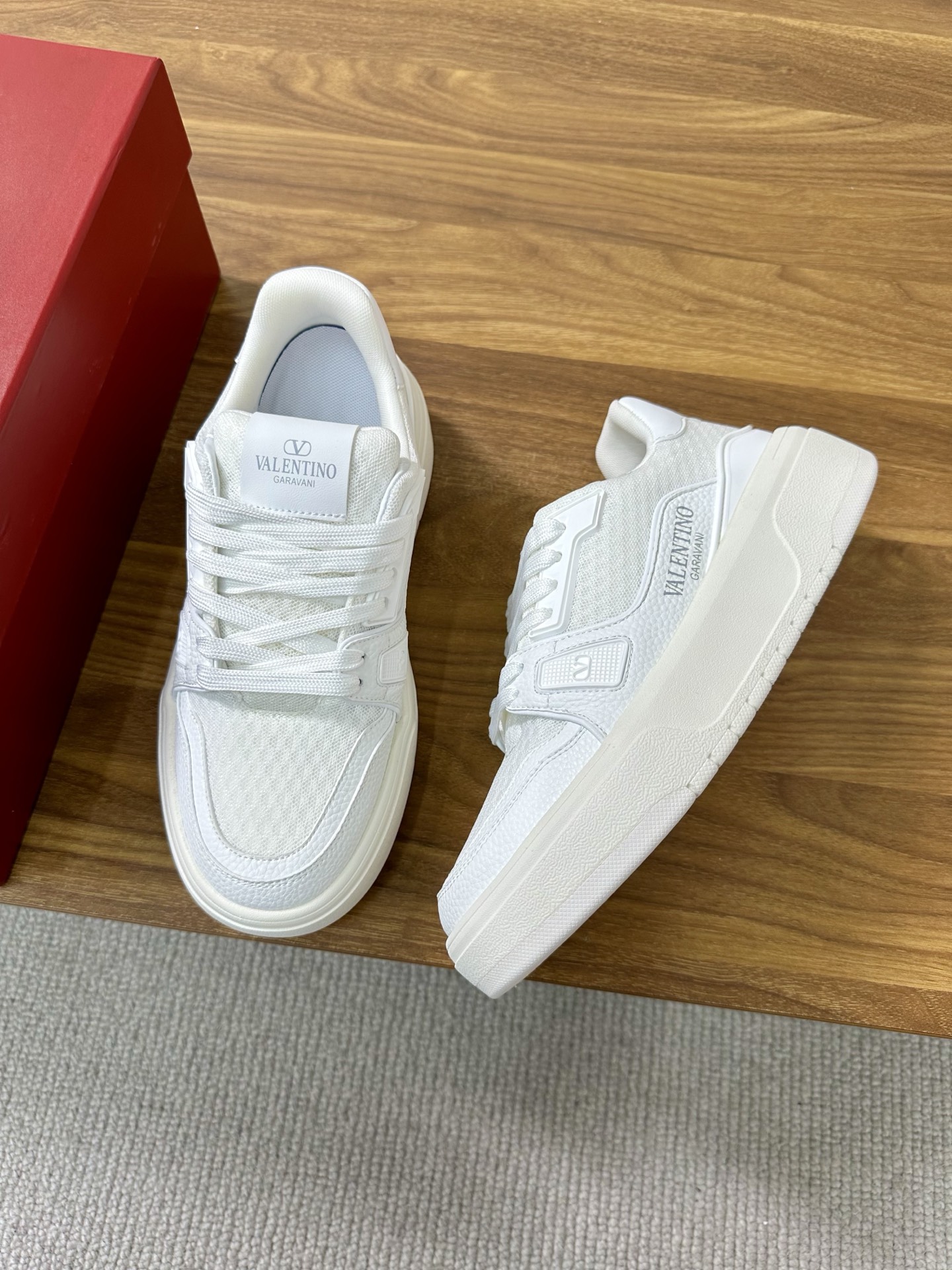 [Valentino Men