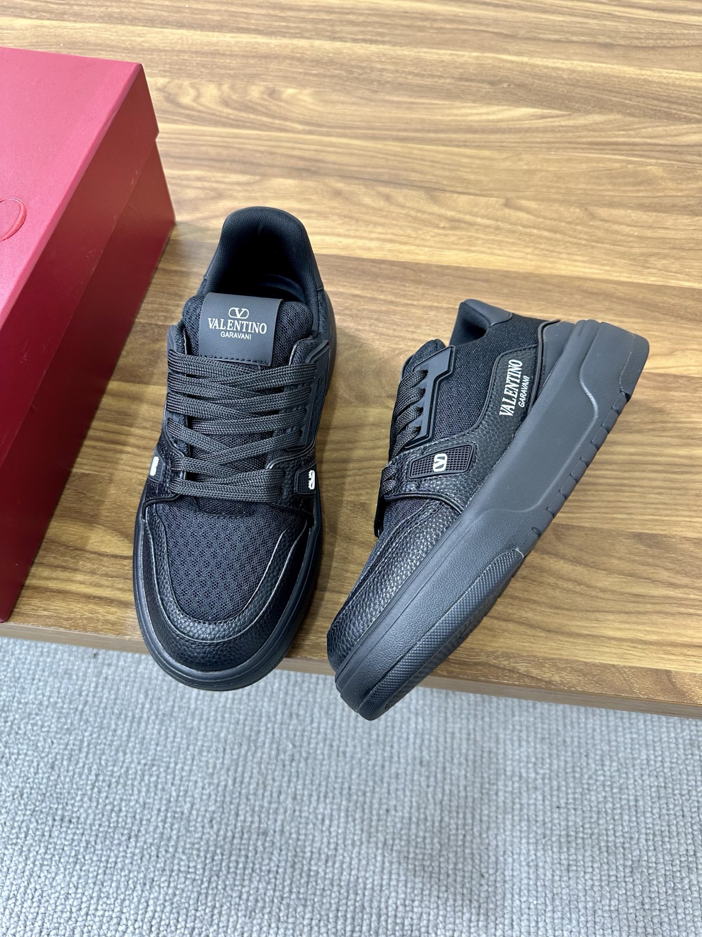 [Valentino Men