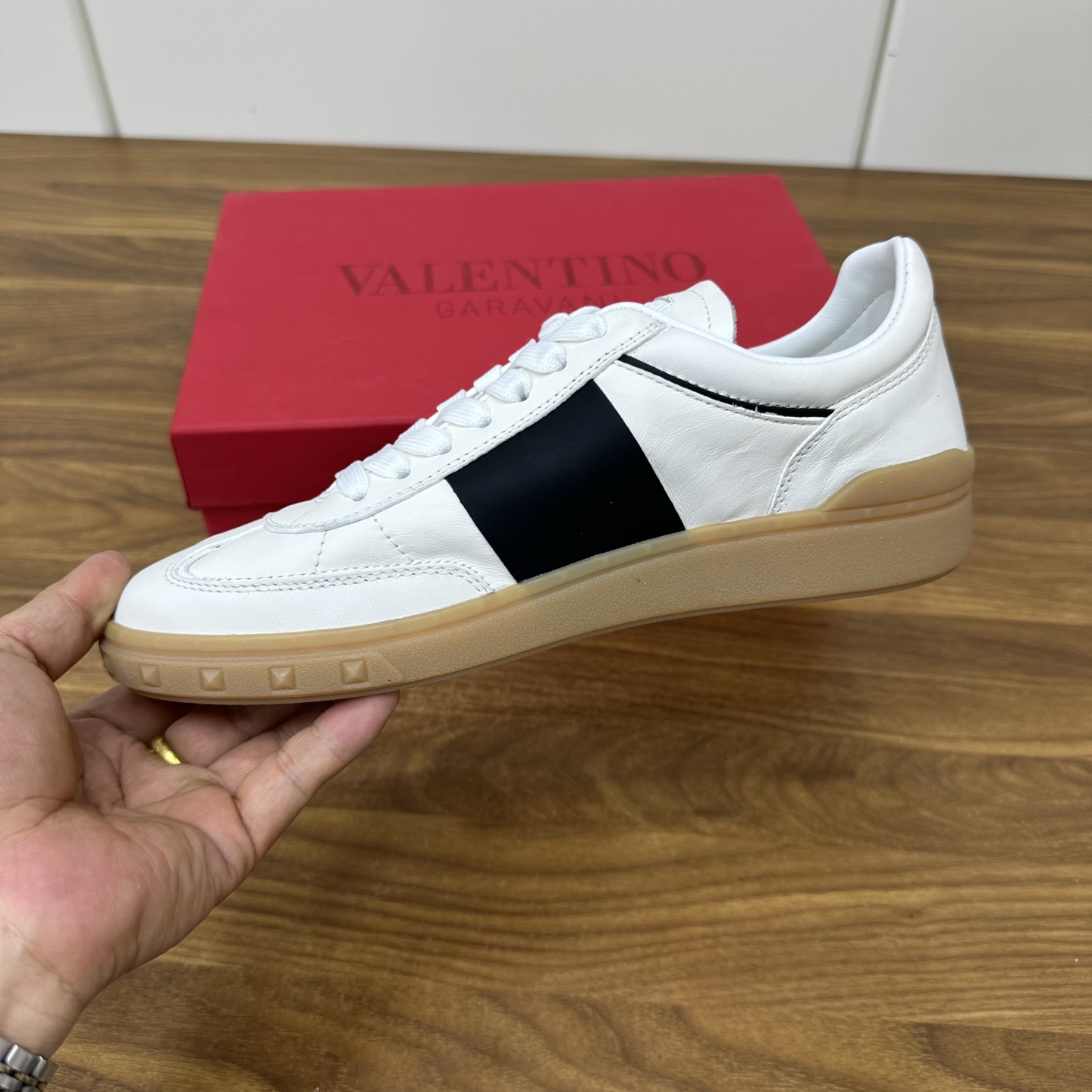 Valentino/华伦天奴 ONE STUD XL男士牛皮革运动鞋 4