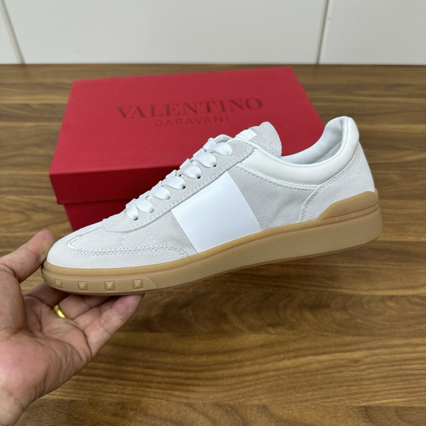 Valentino/华伦天奴 ONE STUD XL男士牛皮革运动鞋 4