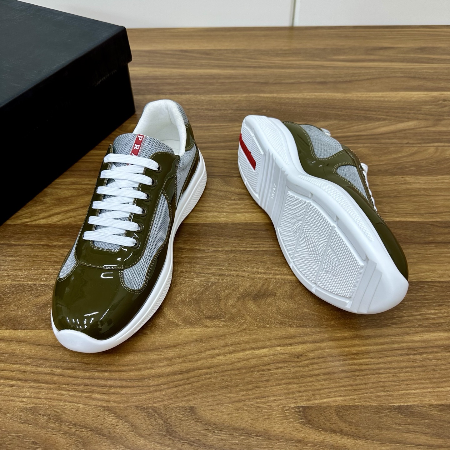 Prada Style Leather Men's Shoes style reference detail image 7 from source 782079