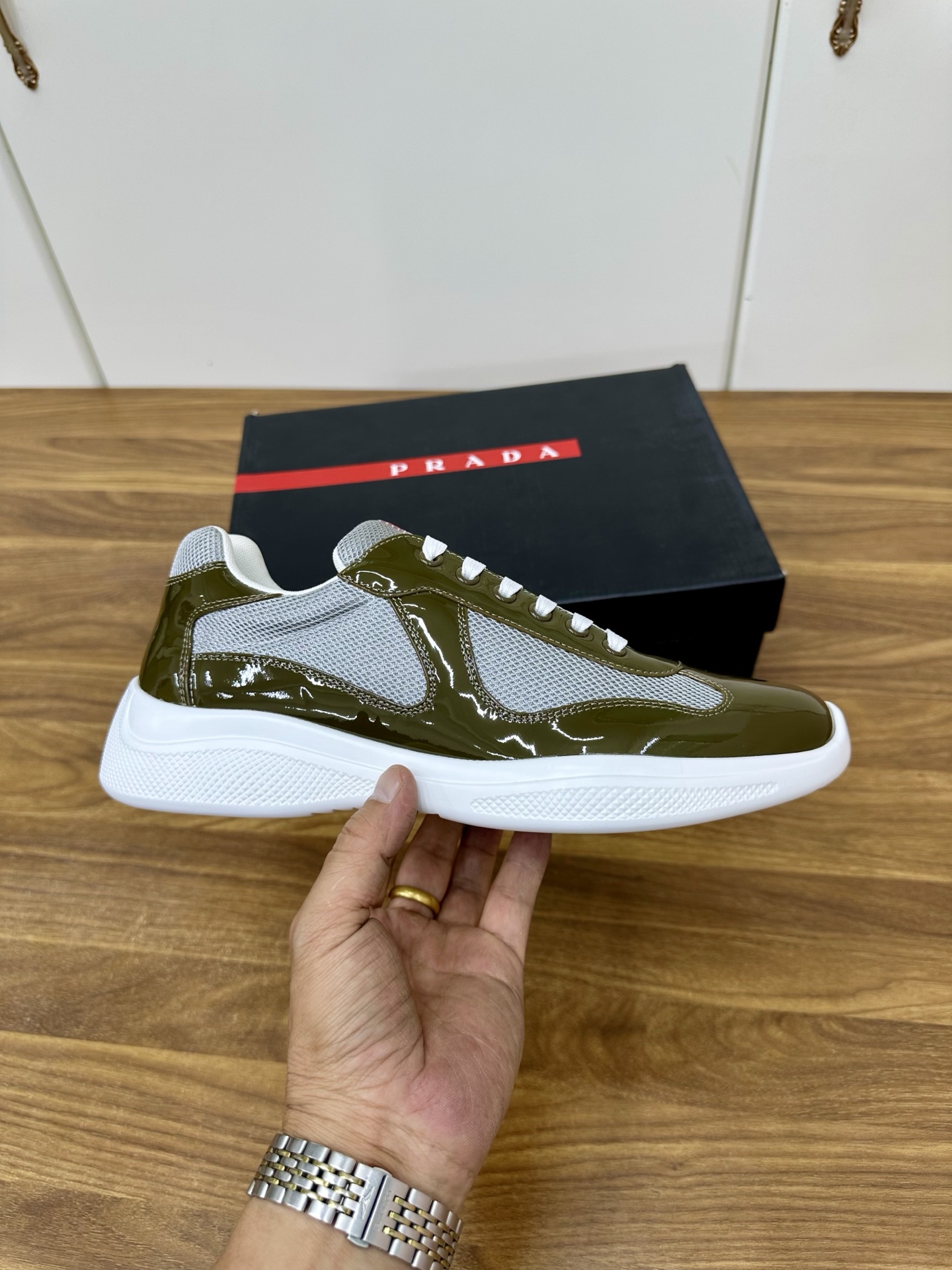 Prada Style Leather Men's Shoes style reference detail image 4 from source 782079