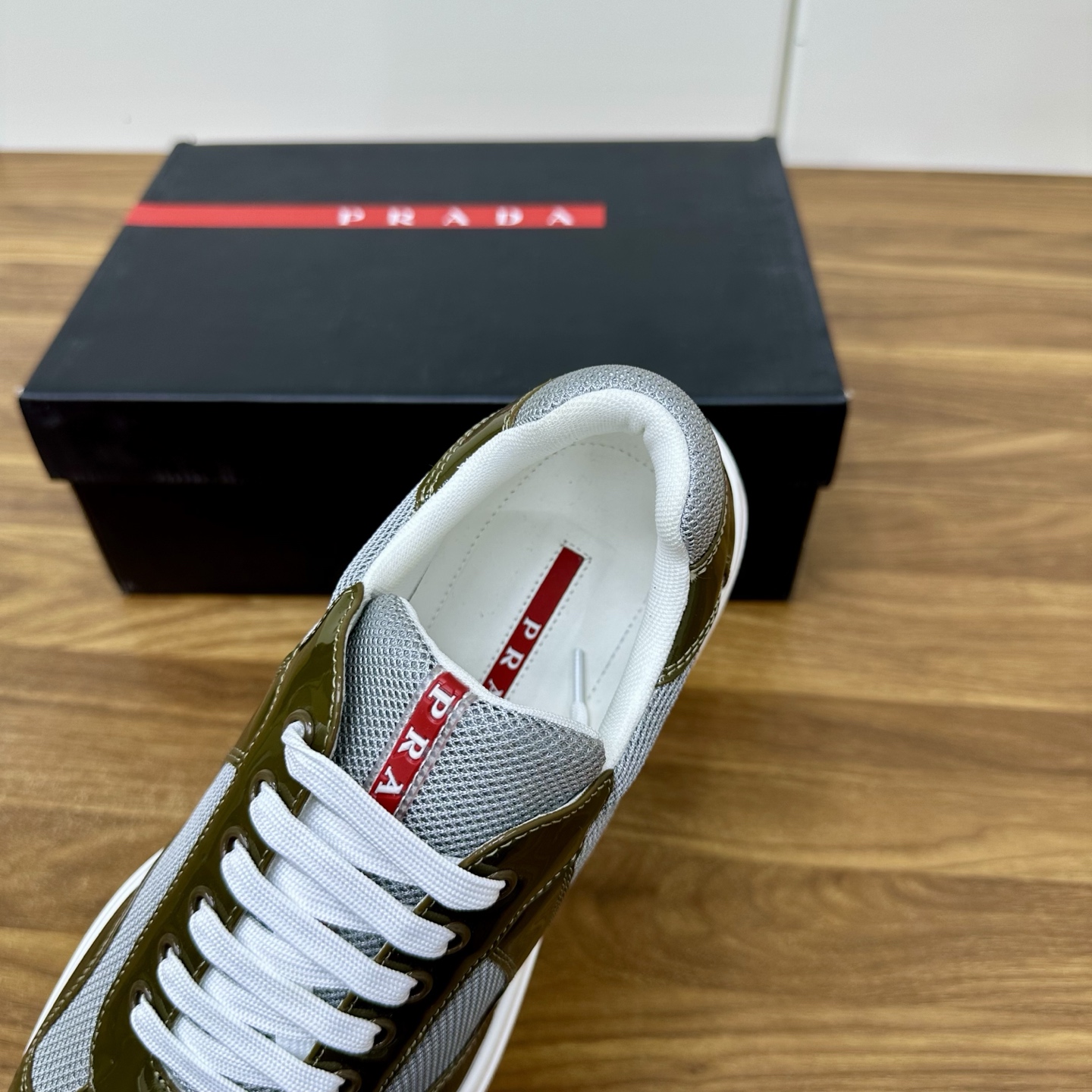 Prada Style Leather Men's Shoes style reference detail image 8 from source 782079