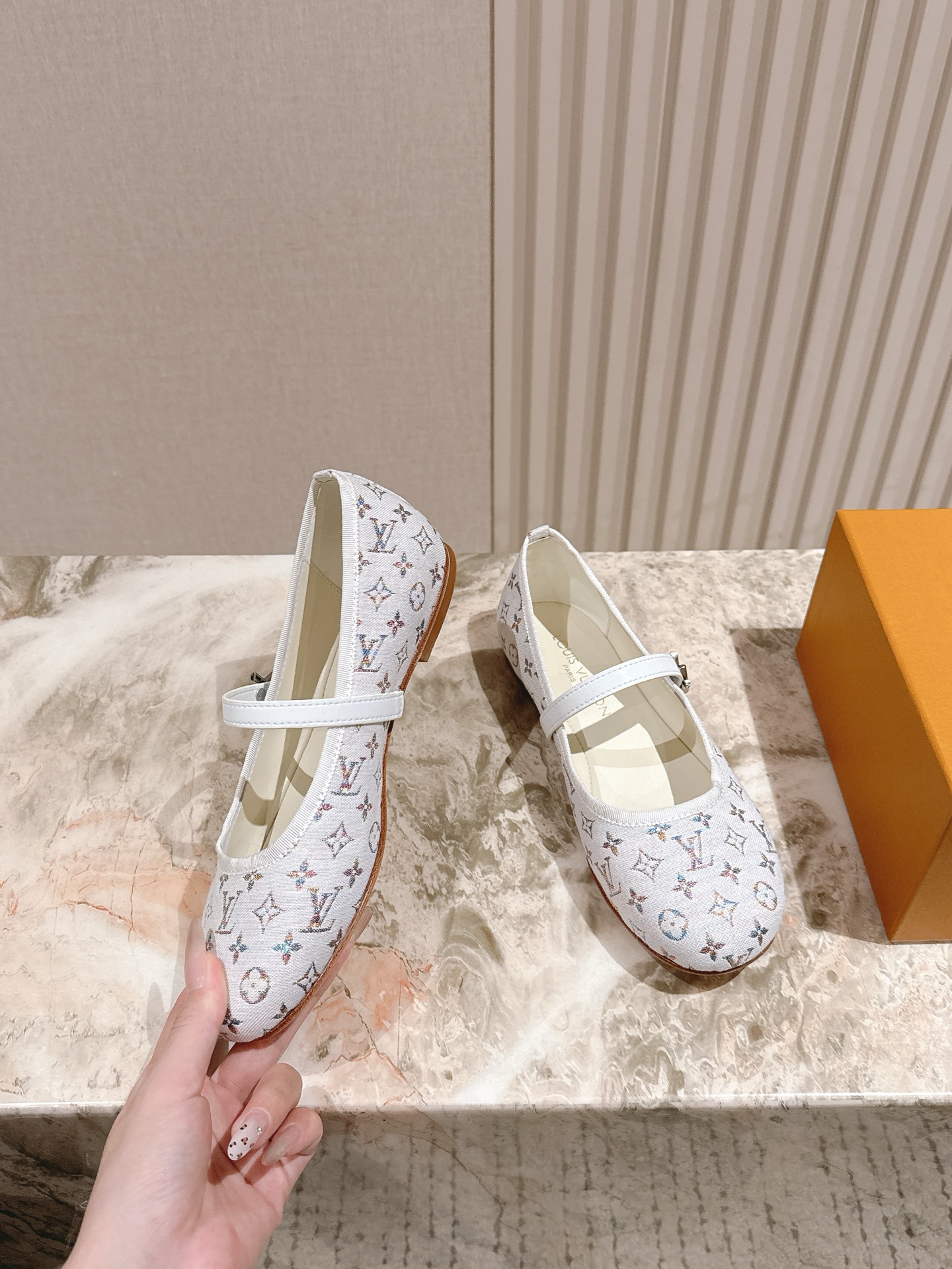   | ²⁰²5𝐬𝐬 🤍🤎
驴家早春新品🆕 new arrival～LV春夏芭蕾舞鞋，也太出彩了！时尚性