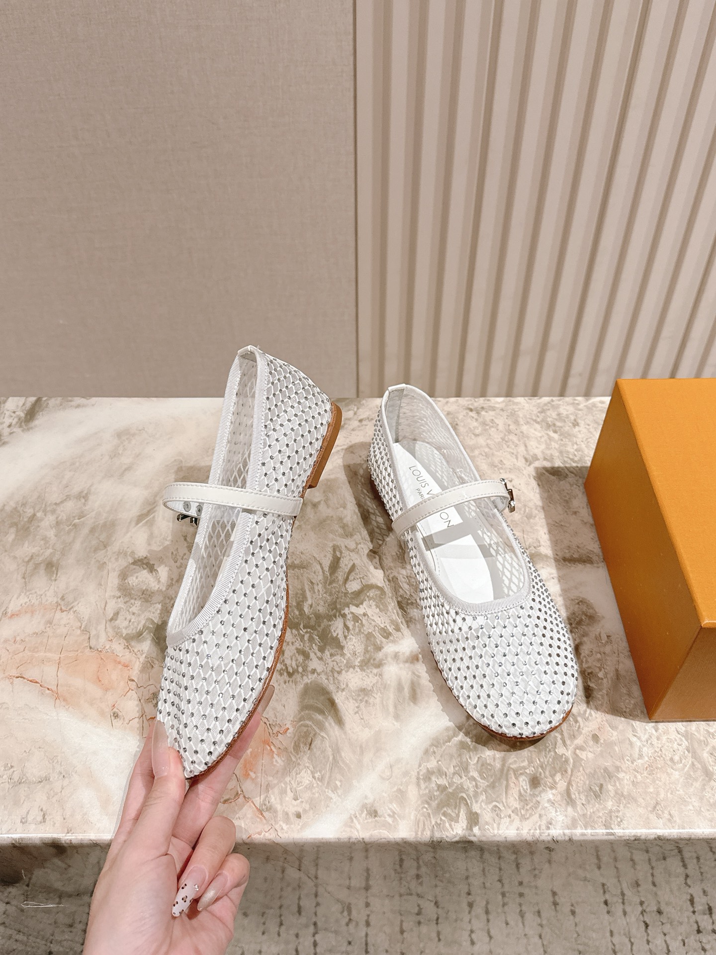   | ²⁰²5𝐬𝐬 🤍🤎
驴家早春新品🆕 new arrival～LV春夏芭蕾舞鞋，也太出彩了！时尚性