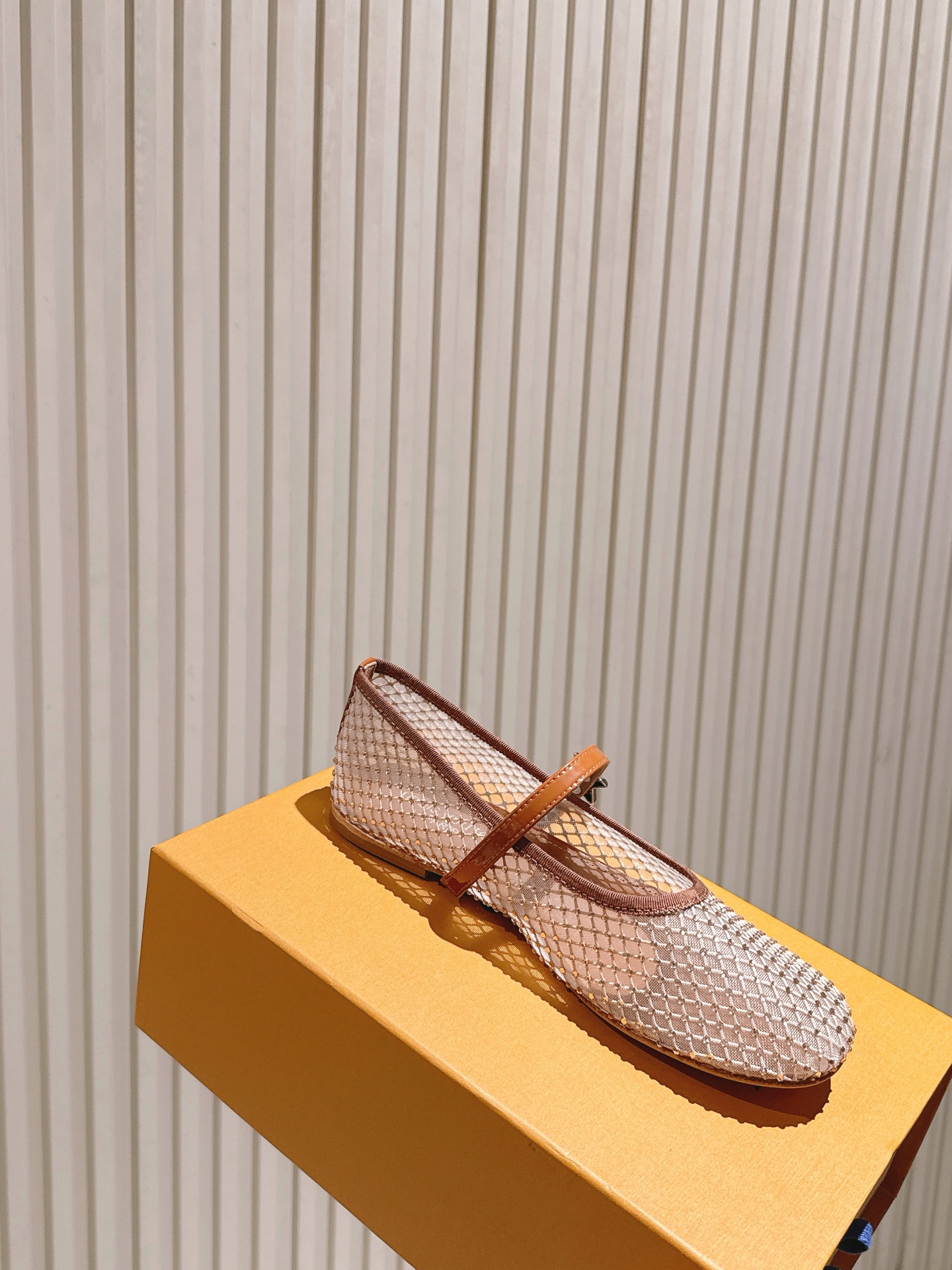   | ²⁰²5𝐬𝐬 🤍🤎
驴家早春新品🆕 new arrival～LV春夏芭蕾舞鞋，也太出彩了！时尚性