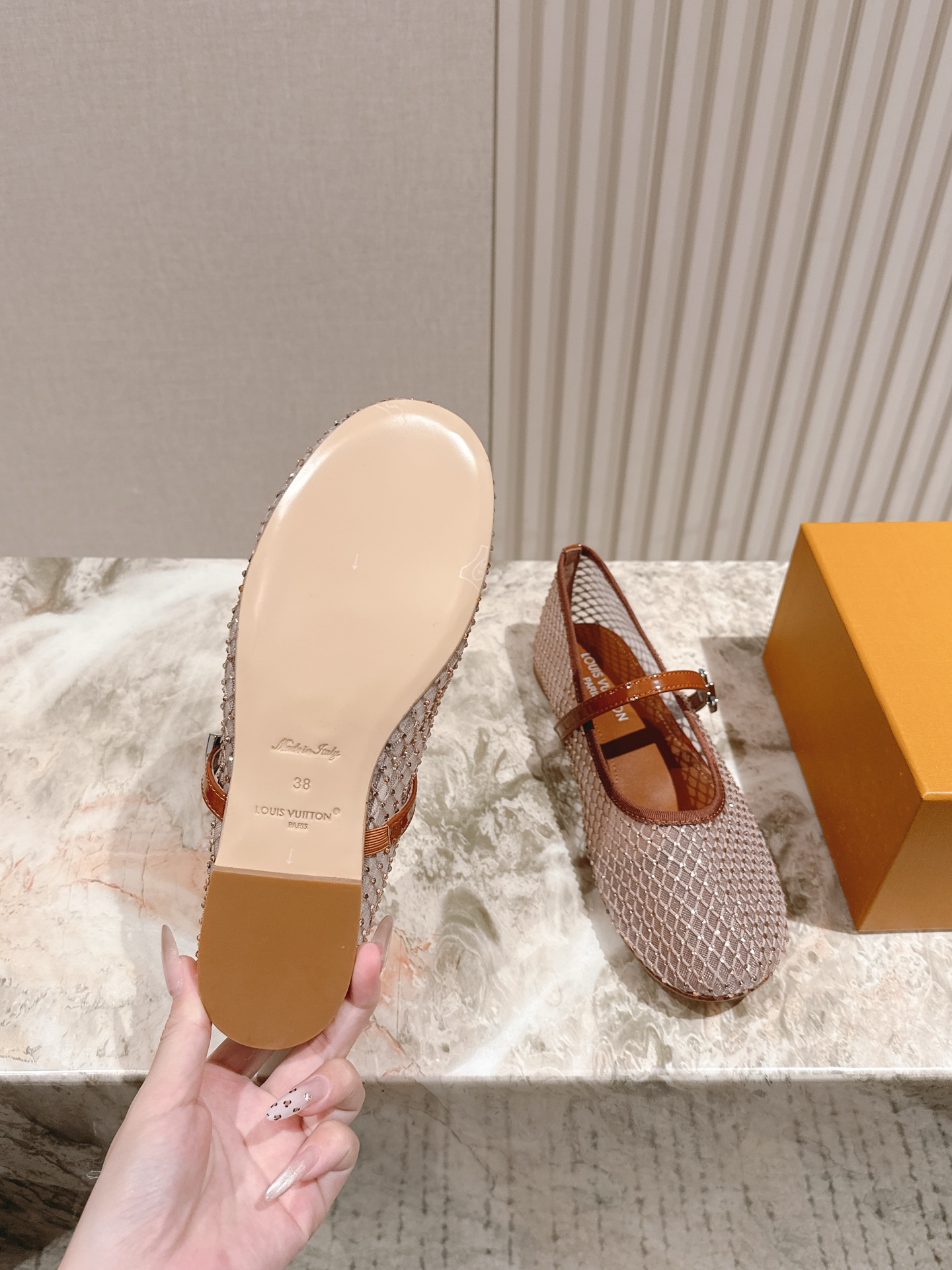   | ²⁰²5𝐬𝐬 🤍🤎
驴家早春新品🆕 new arrival～LV春夏芭蕾舞鞋，也太出彩了！时尚性