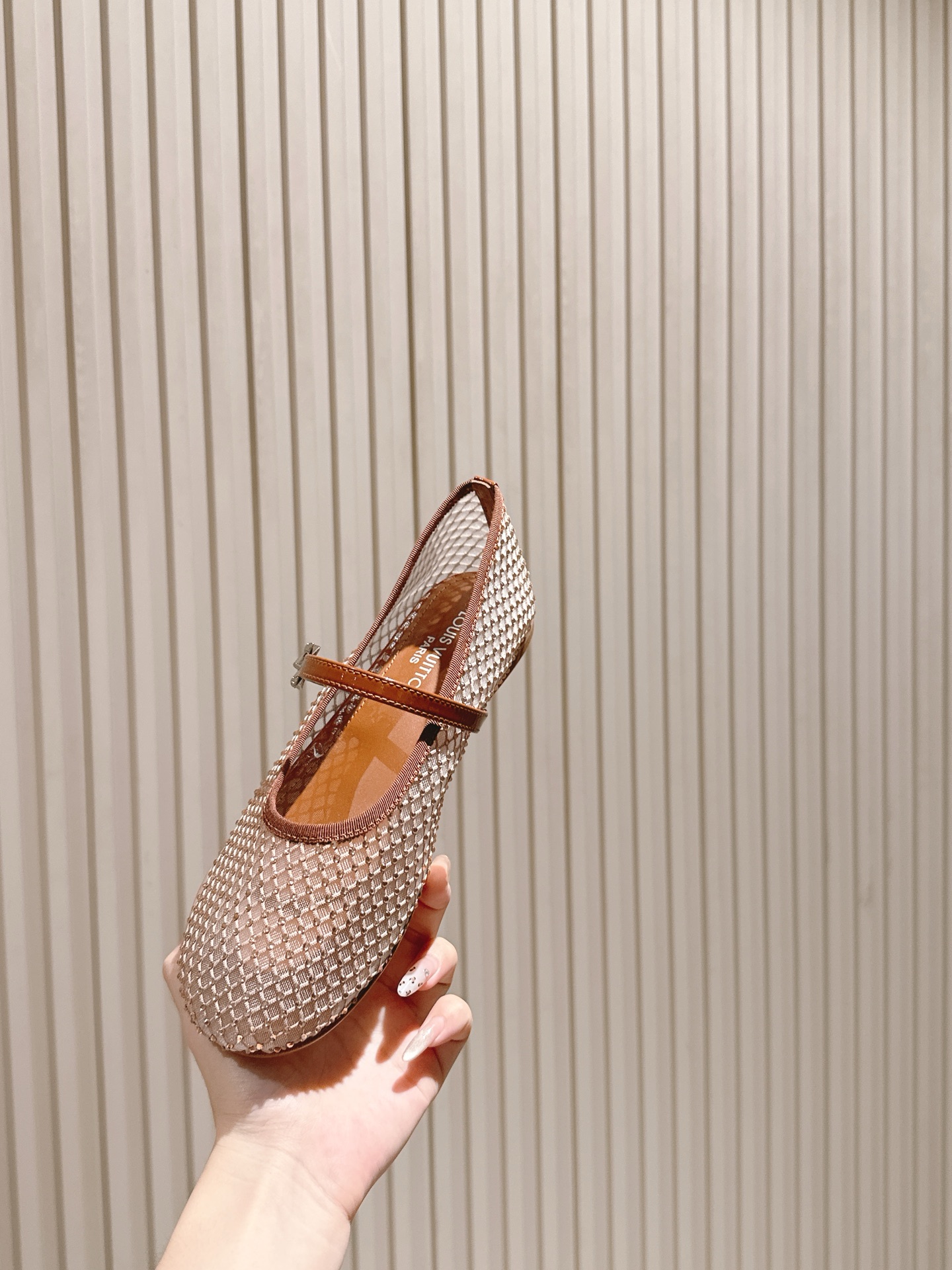   | ²⁰²5𝐬𝐬 🤍🤎
驴家早春新品🆕 new arrival～LV春夏芭蕾舞鞋，也太出彩了！时尚性
