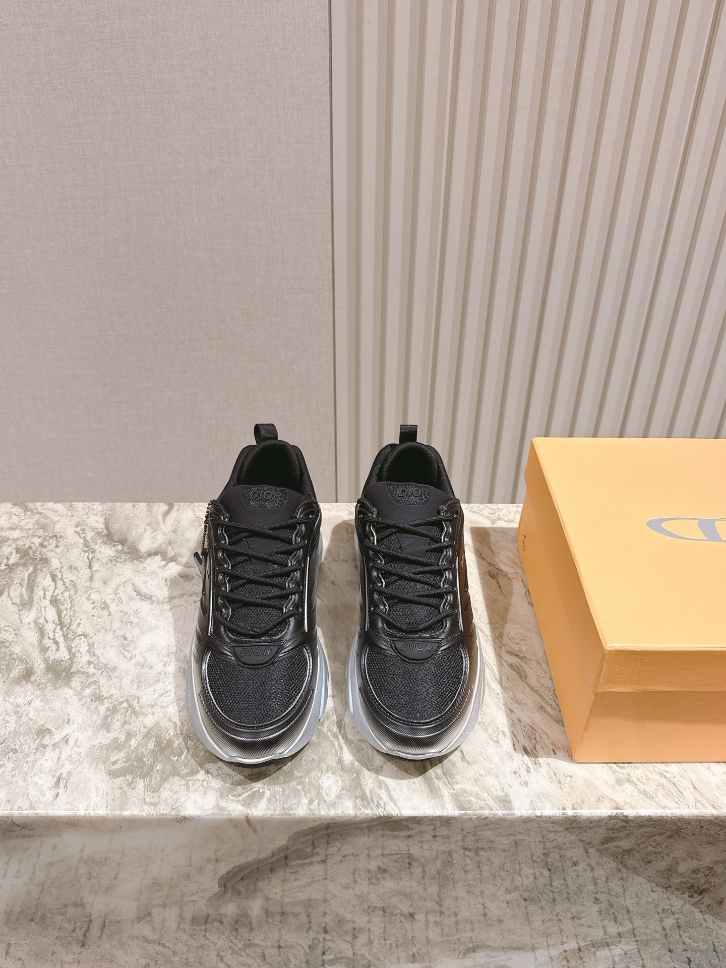 NO:485791,Couple Model Men's 10 | 5 # Dior Chrono New Casual Sports Shoes Running Shoes Daddy Shoes Really Cool, Full of Future Paint! Really cool!  Re-interpreting the concept of cool fashion in Dior, Lucky Star will bless you with good luck, the brand new EVA sole is super light and soft, spring and summer fluorescent color Size35-45, casual shoes/sports shoes, dior, dior, sneakers19860909情侣款男10 | 5  # 迪奥 Dior Chrono新款休闲运动鞋跑鞋老爹鞋 真的酷毙了,未来感十足!真的好飒！再次演绎了迪奥酷时尚的理念,幸运星为你加持好运,全新的EVA鞋底超轻超软,春夏荧光色 Size35-45,休闲鞋/运动鞋,dior,dior,sneakers,Women's Shoes