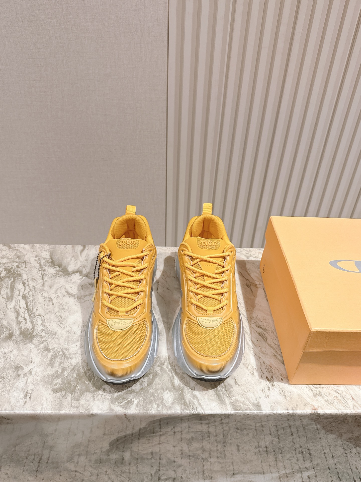 NO:485798,New couples men's 10 | 5 # Dior Chrono new casual sports shoes running shoes dad shoes really cool, full of futuristic feeling! It's really cool!  Re-interpreting the concept of cool fashion in Dior, Lucky Star will bless you with good luck, the brand new EVA sole is super light and soft, spring and summer fluorescent color Size35-45, casual shoes/sports shoes, dior, dior, sneakers19860909新情侣款男10 | 5  # 迪奥 Dior Chrono新款休闲运动鞋跑鞋老爹鞋 真的酷毙了,未来感十足!真的好飒！再次演绎了迪奥酷时尚的理念,幸运星为你加持好运,全新的EVA鞋底超轻超软,春夏荧光色 Size35-45,休闲鞋/运动鞋,dior,dior,sneakers,Women's Shoes