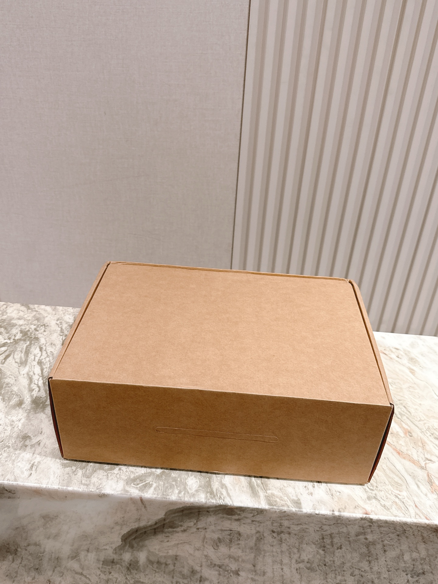 NO:485795,Full set of simultaneous gift boxes for counters!  , casual shoes/sports shoes, sneakers19860909全套专柜同步礼盒包装！,休闲鞋/运动鞋毛毛鞋,sneakers,Women's Shoes