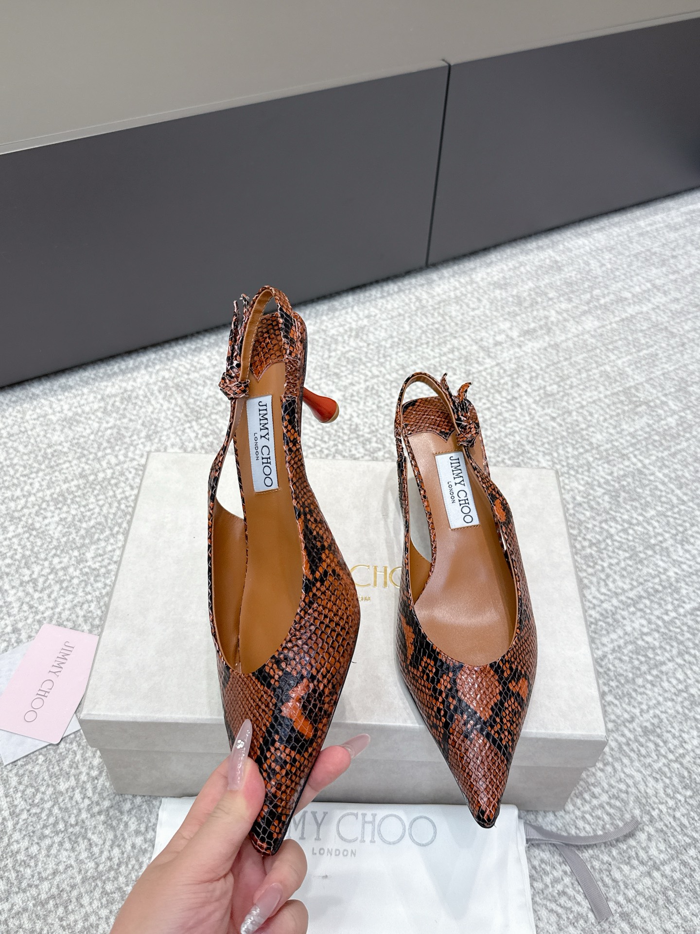 Jimmy Choo JimmyCho*•25s新款牛皮高跟凉拖鞋